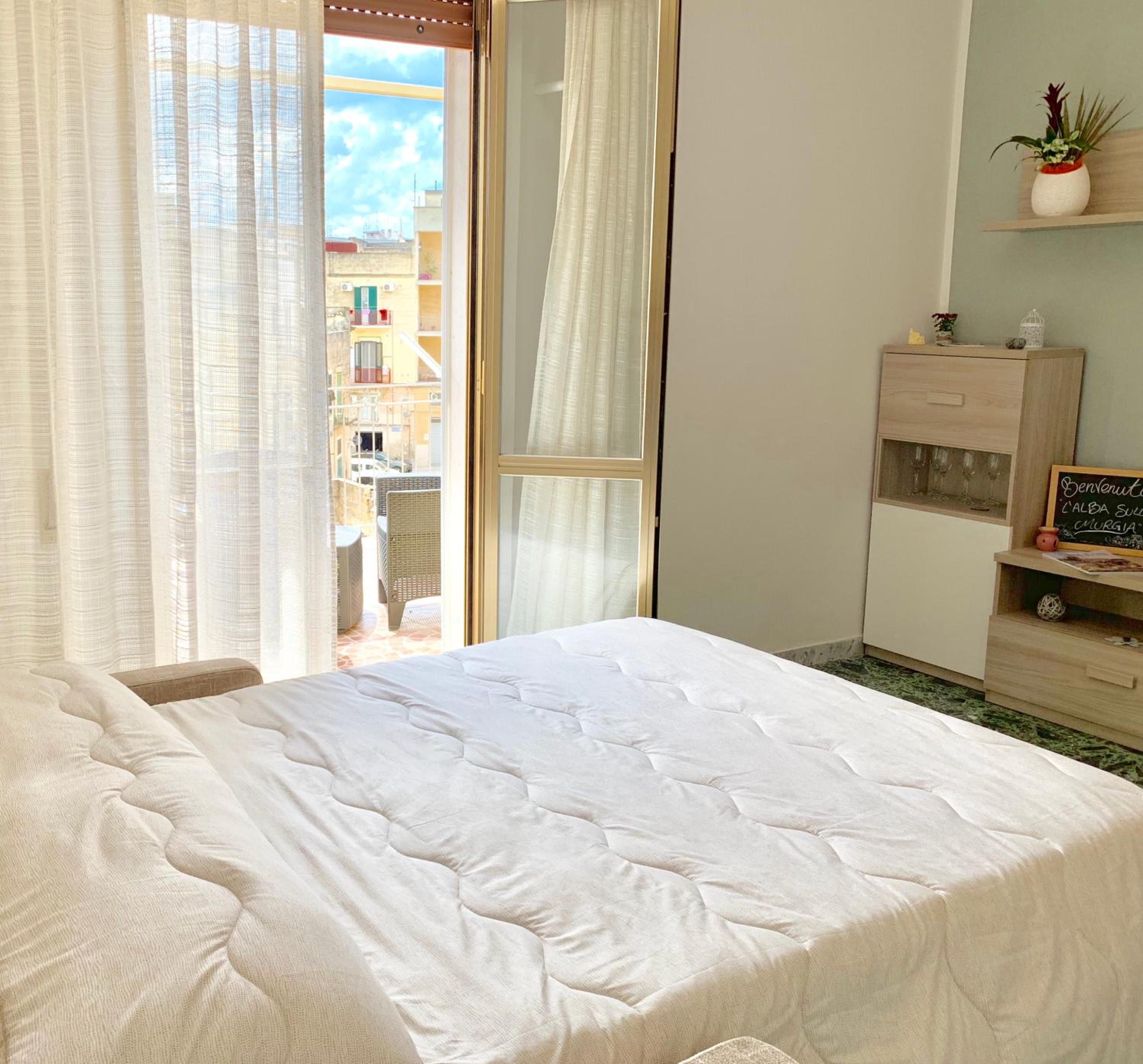 One-Bedroom House - Photo 6