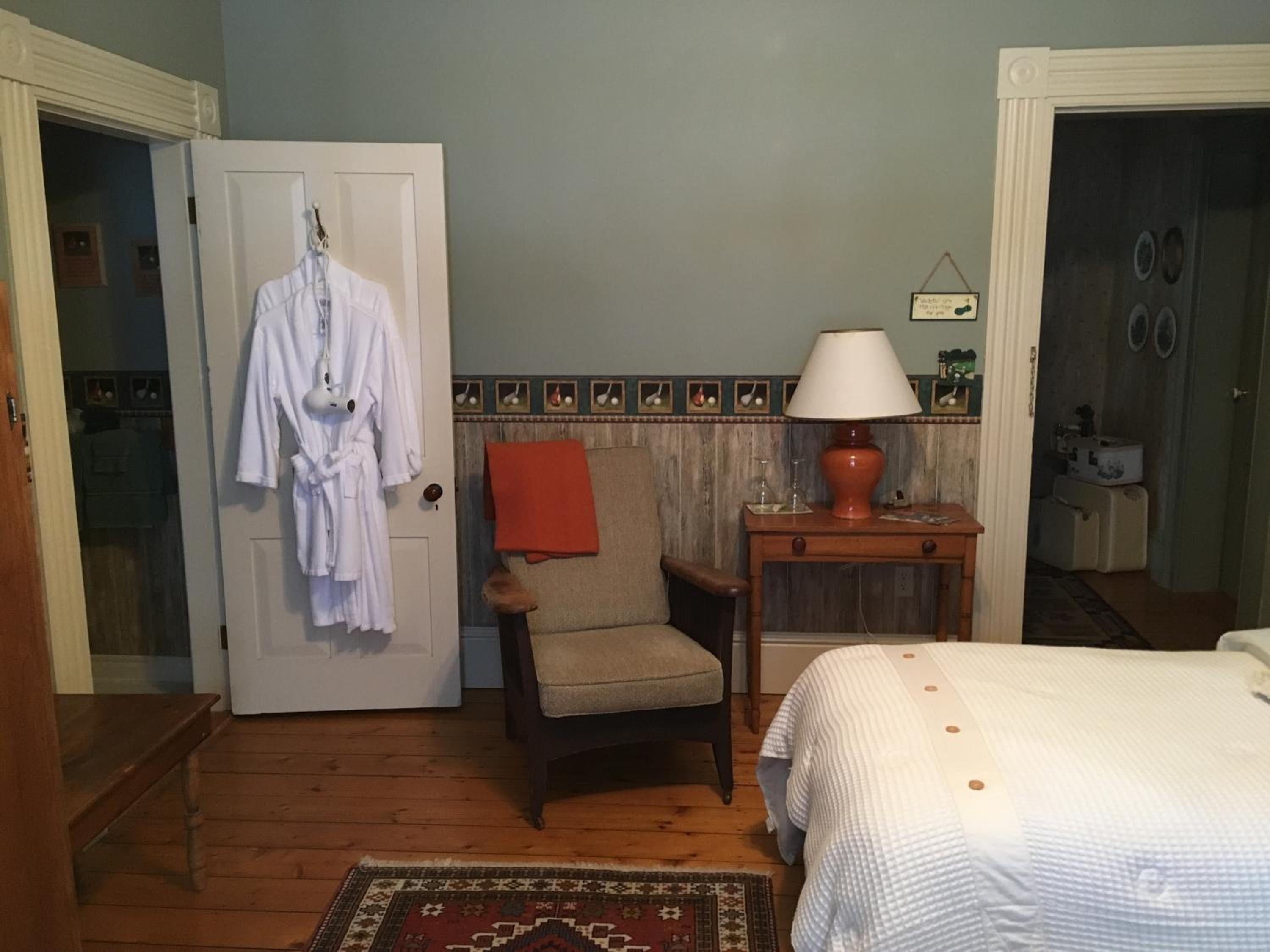 Double Room with Private Bathroom