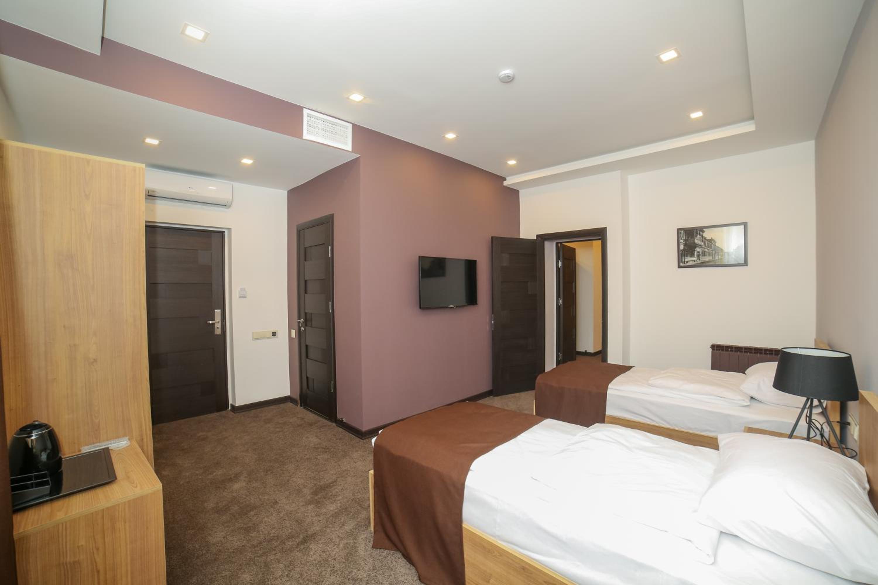 Economy Twin Room