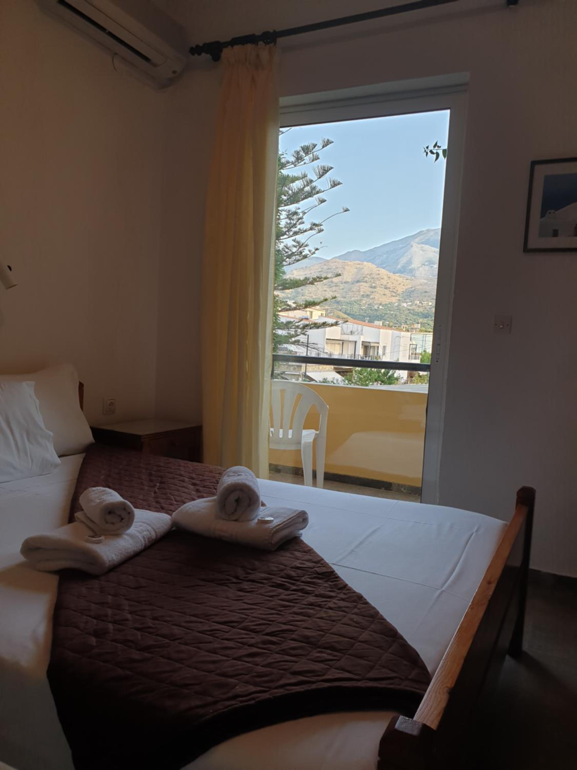 Double or Twin Room - Photo 3