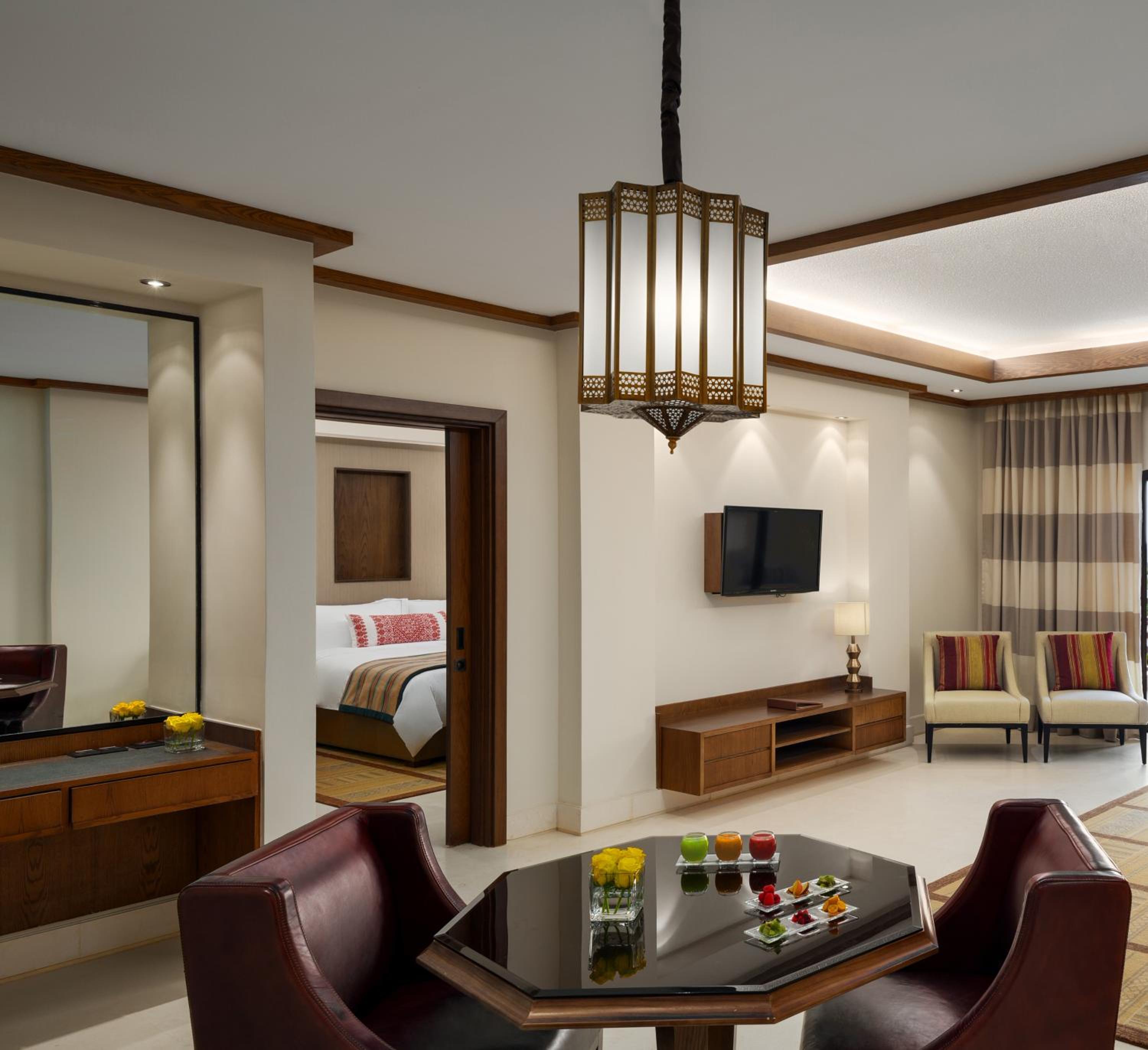 One-Bedroom King Suite with Garden View - Photo 3