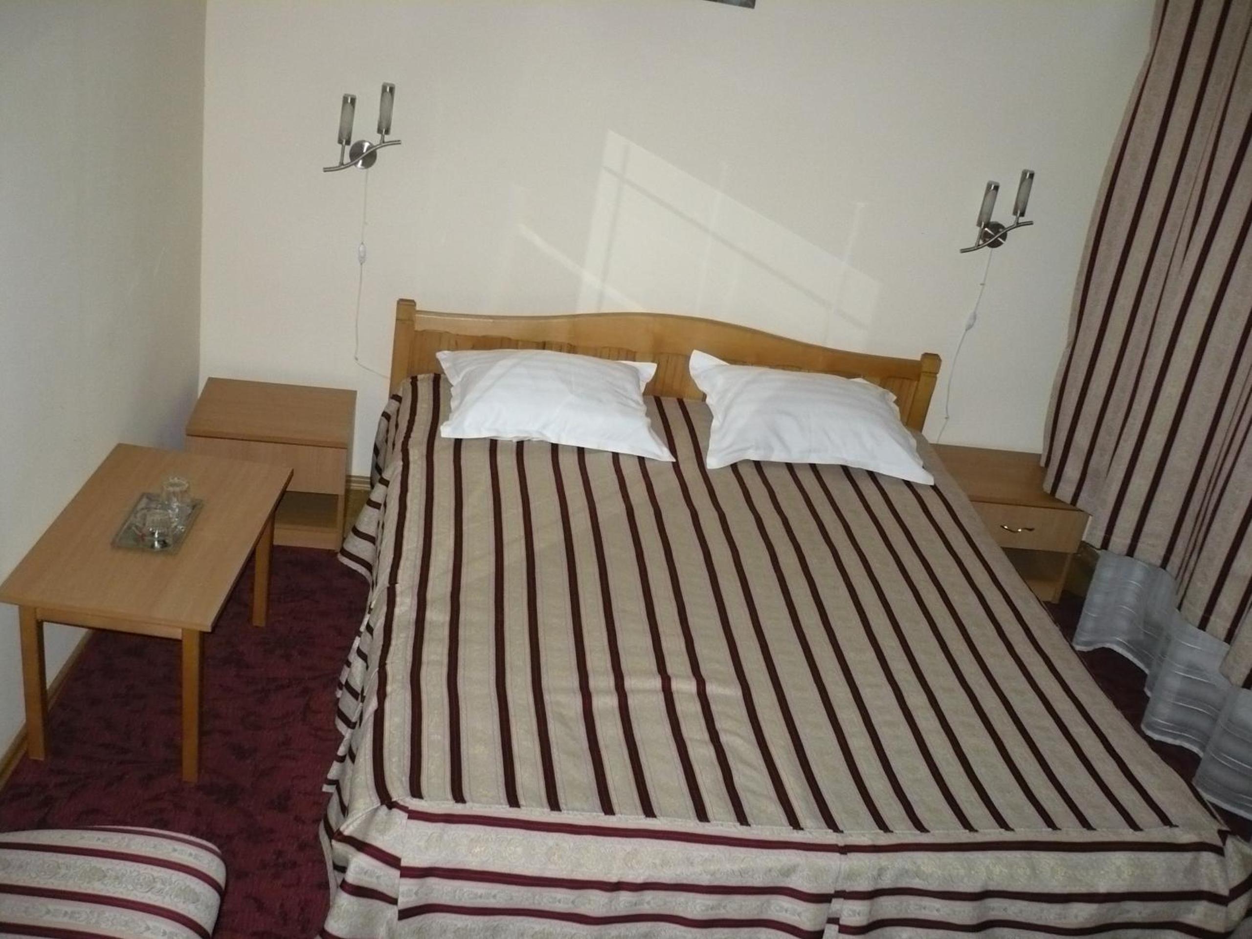 Double or Twin Room photo 3