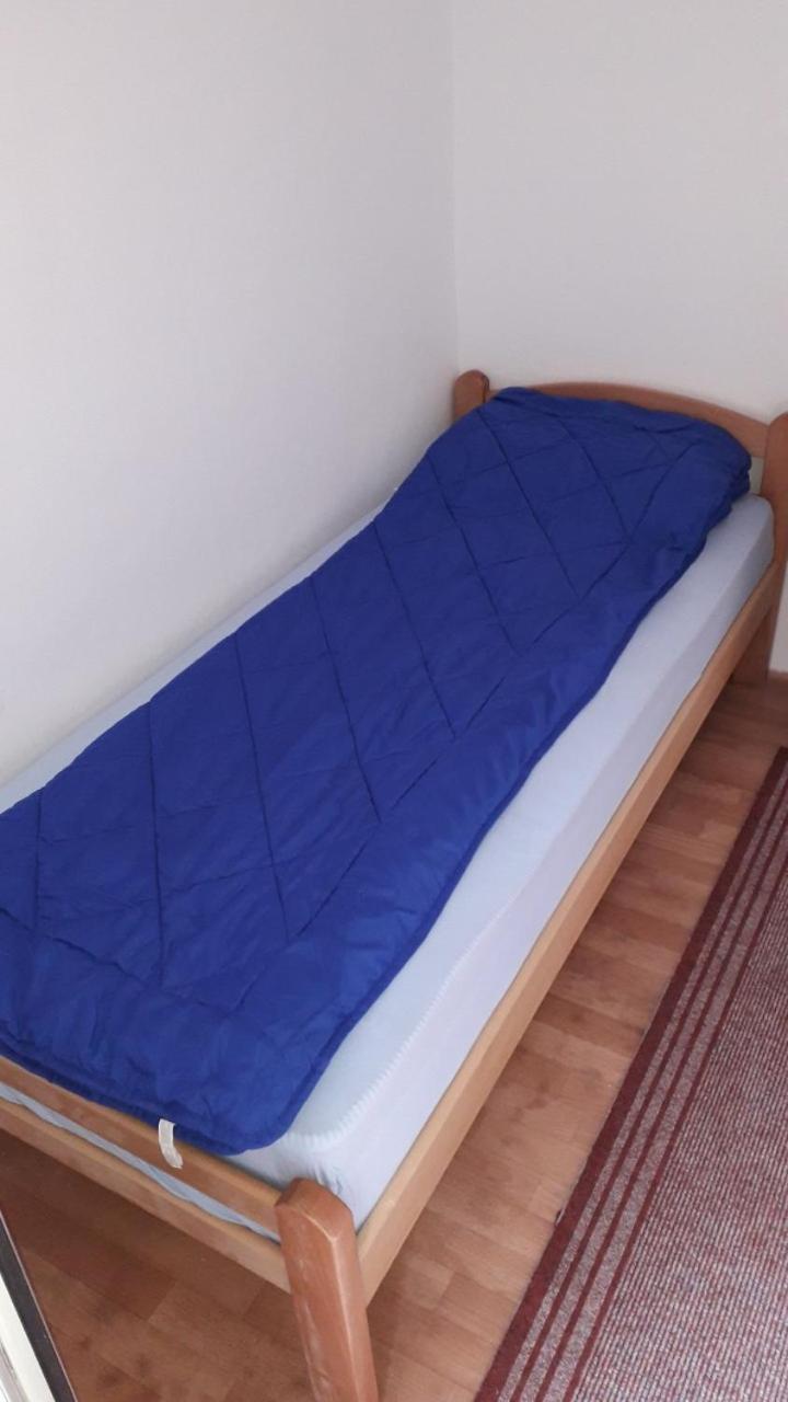 Budget Single Room photo 2