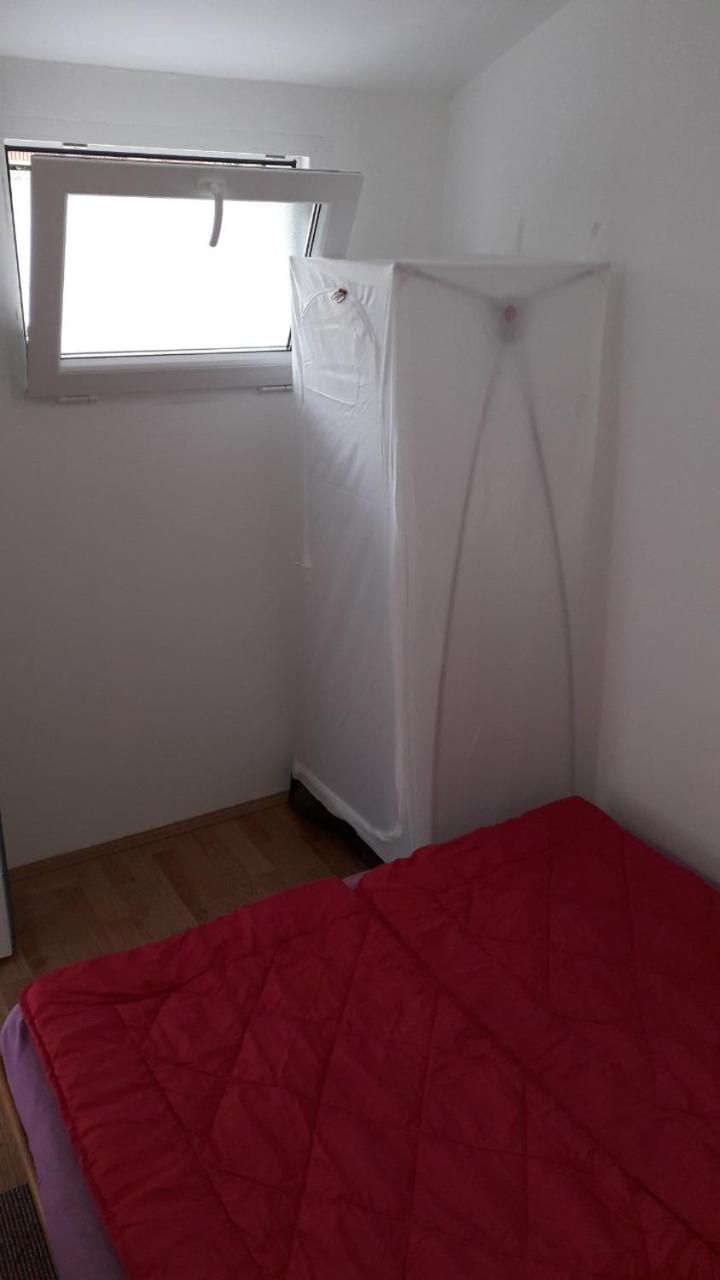 Budget Double Room photo 2