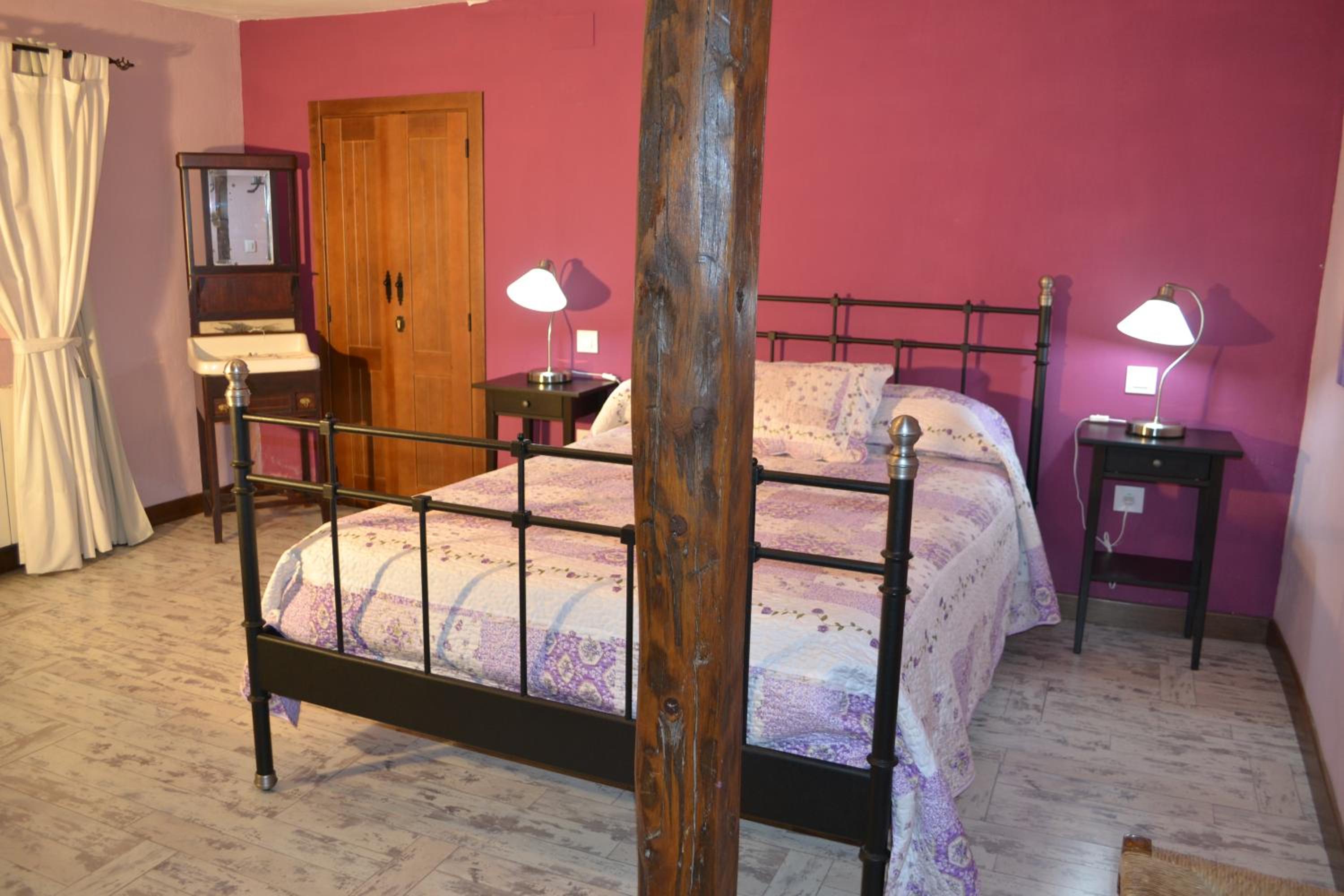 Casa de cuatro habitaciones