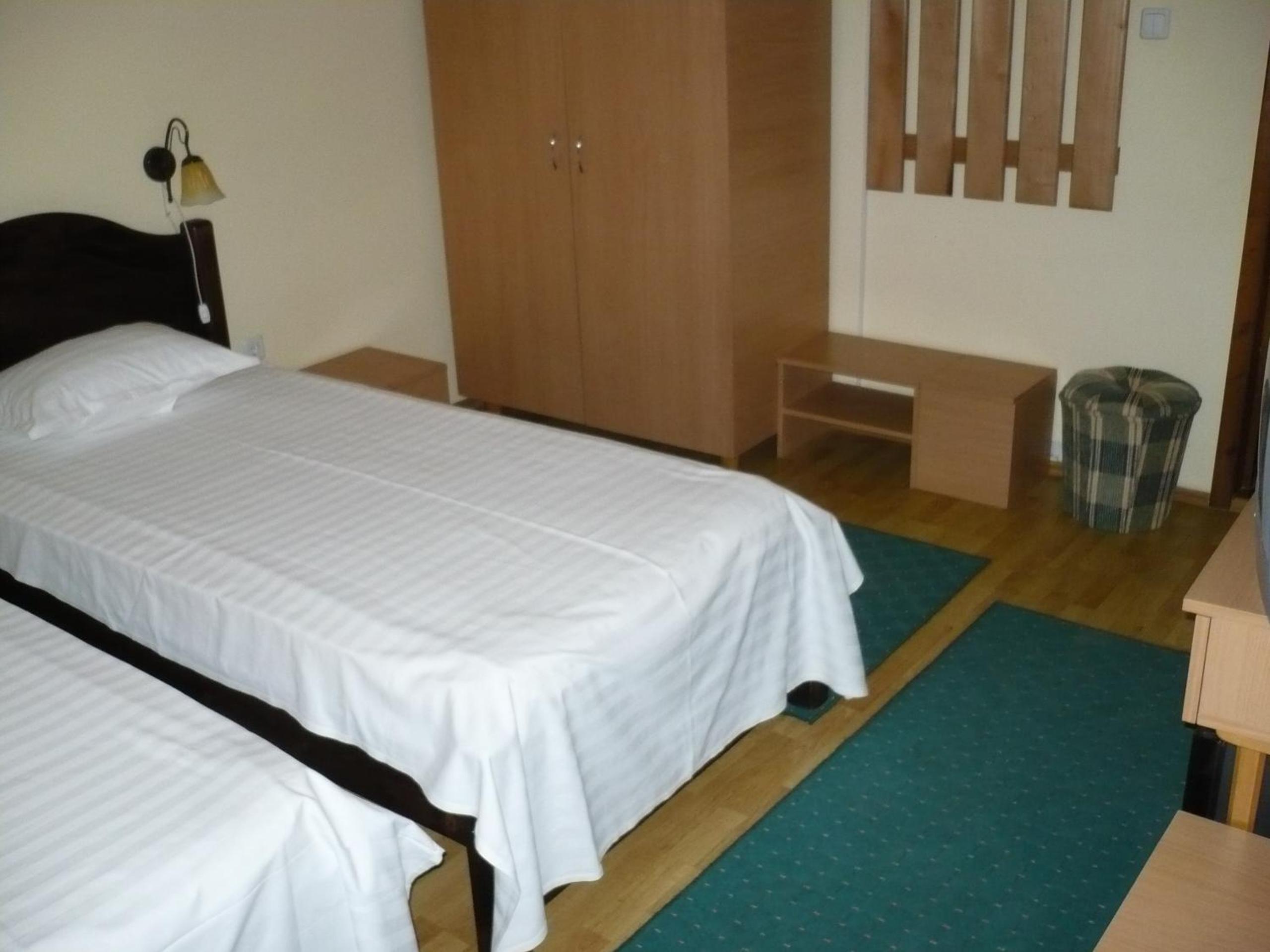Double or Twin Room photo 2