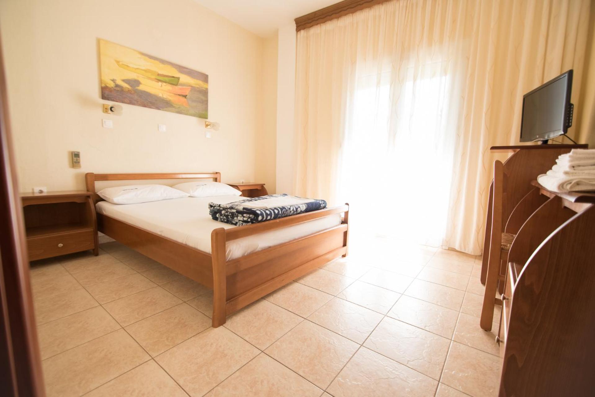 Two-Bedroom Apartment with Balcony photo 2