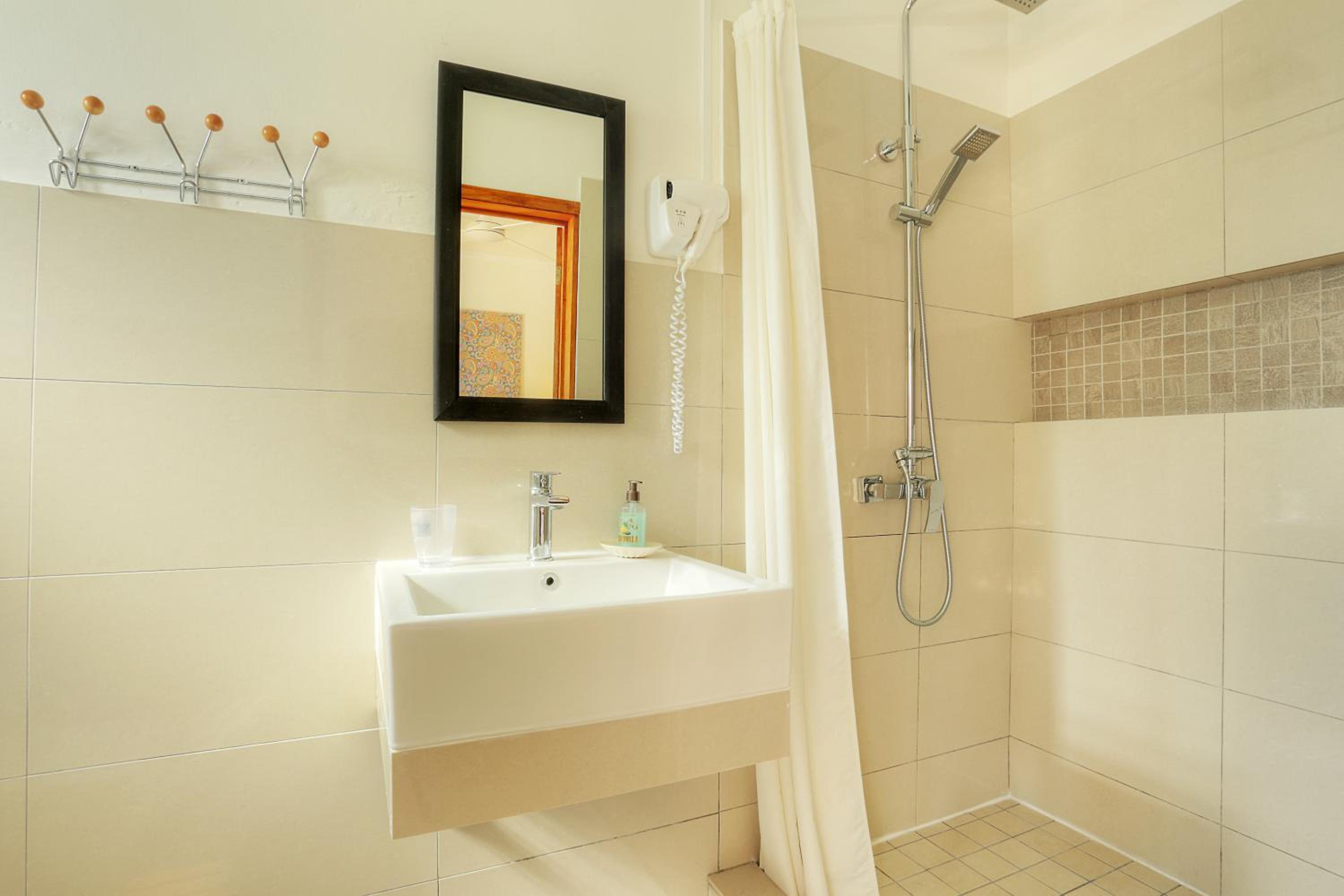 Double Room with Balcony and Sea View photo 3
