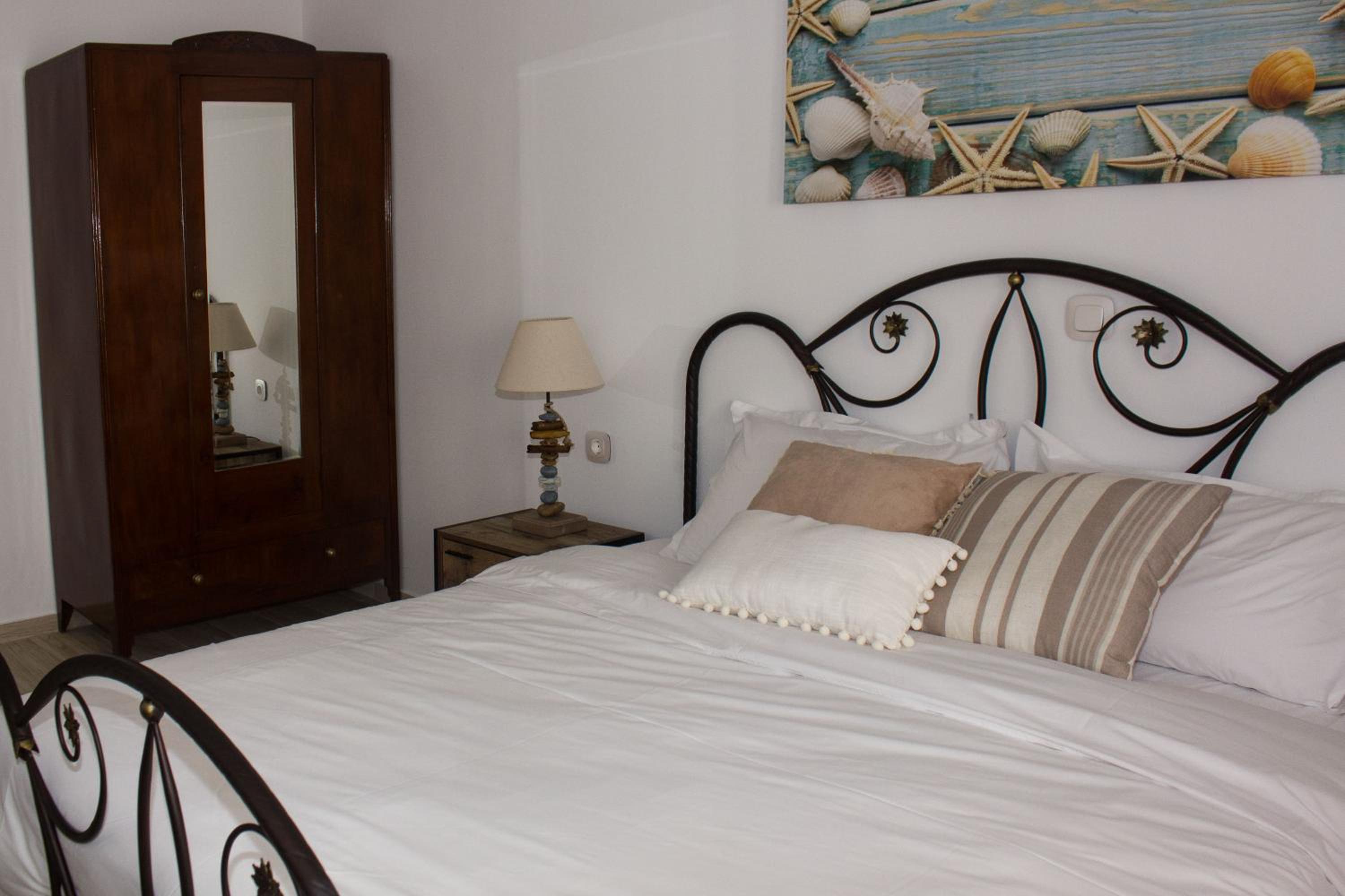 Two-Bedroom Apartment - Photo 15