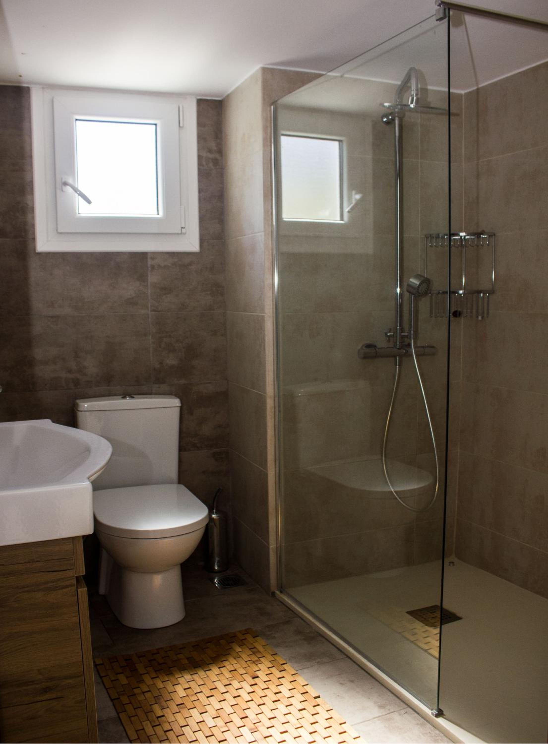 Two-Bedroom Apartment - Photo 11