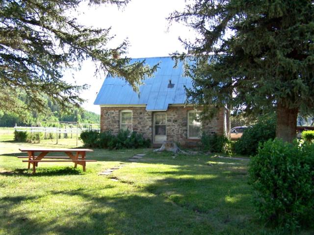 Two-Bedroom House photo 2