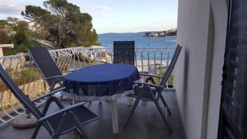 Studio Apartment with Sea View