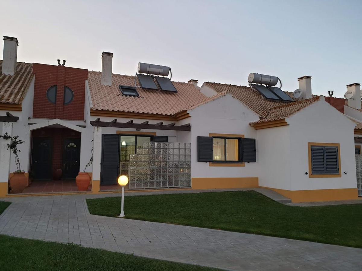 Three-Bedroom Villa photo 2