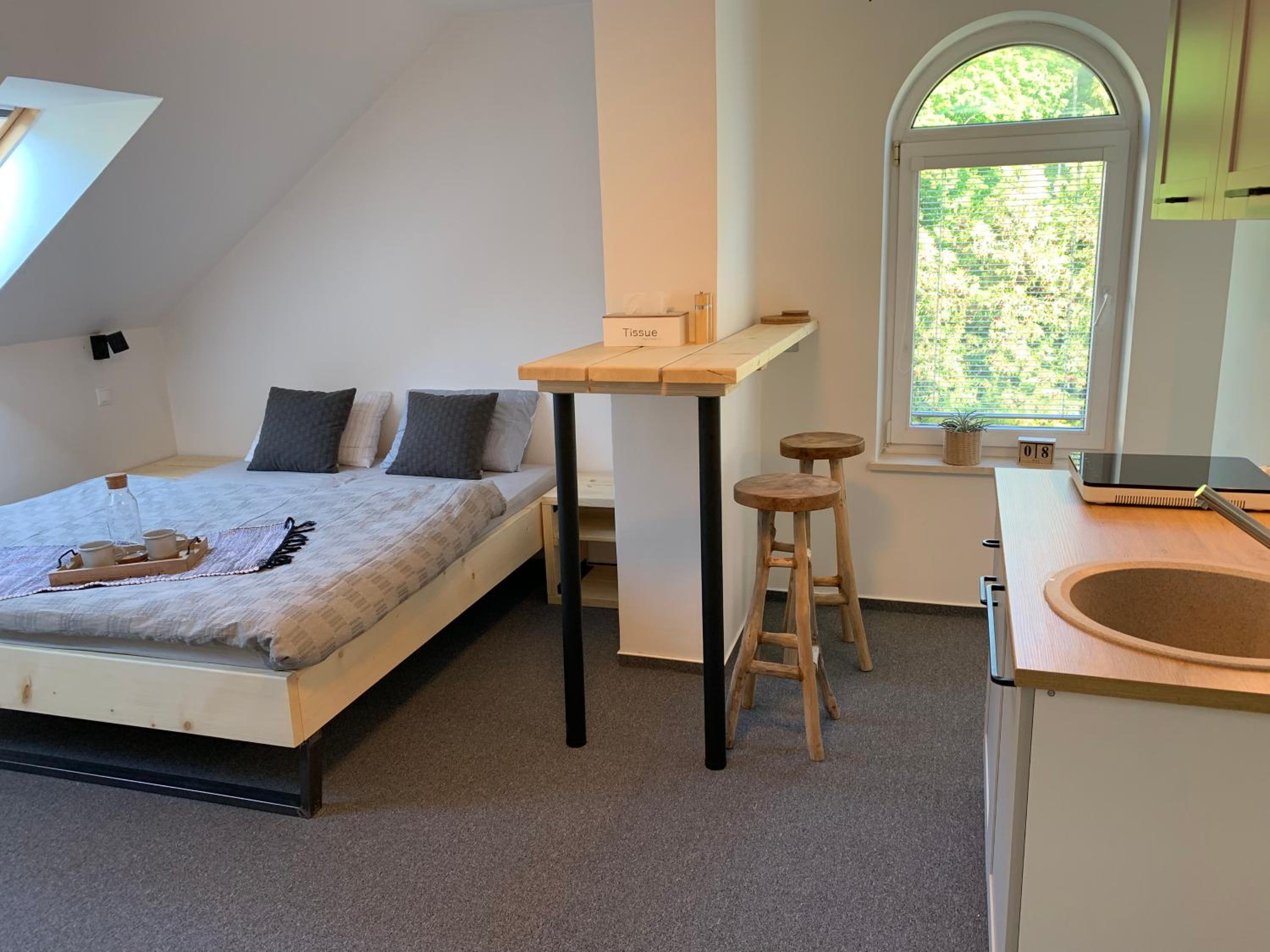 One-Bedroom Suite - Photo 1