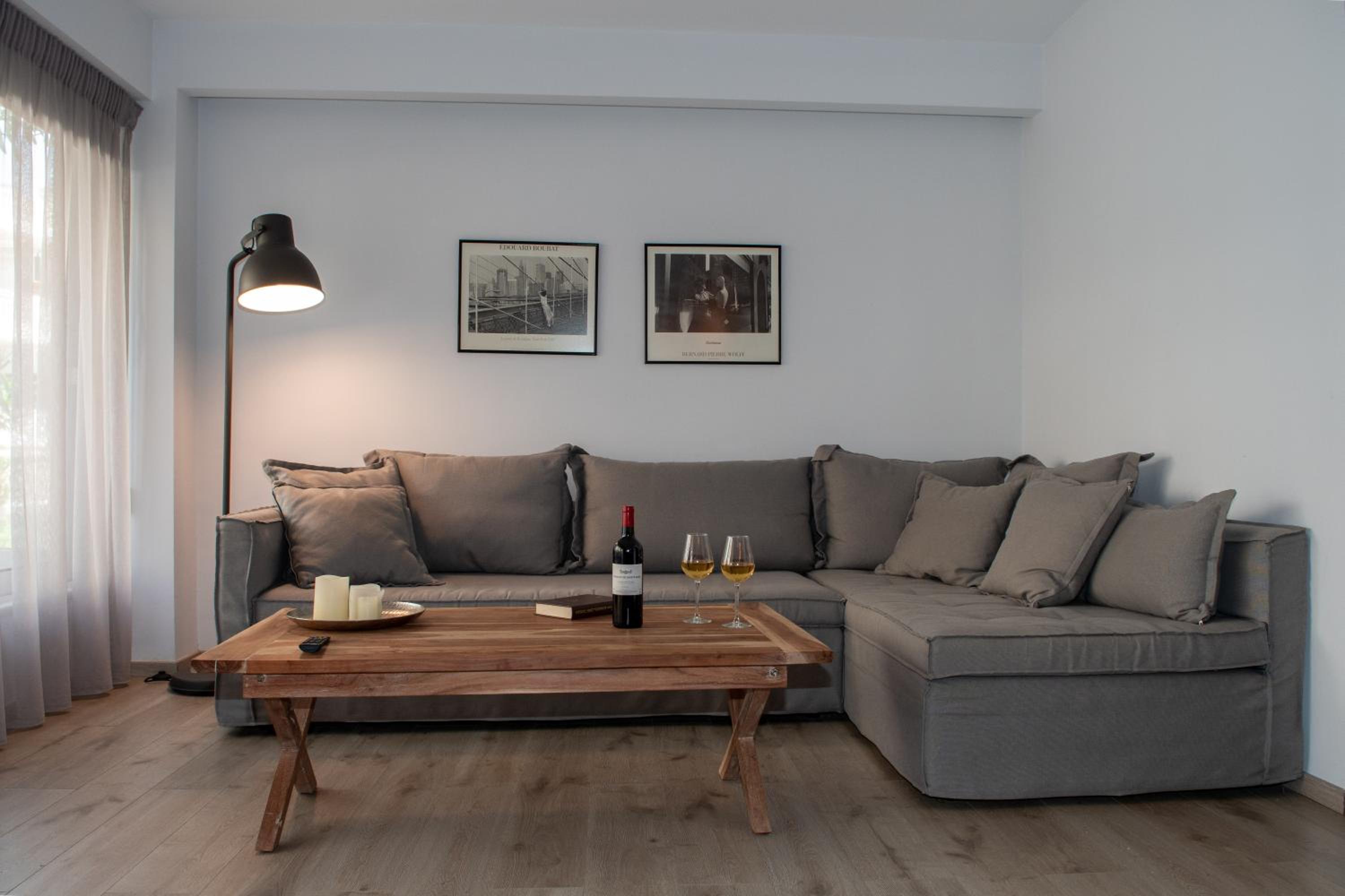 Deluxe Apartment