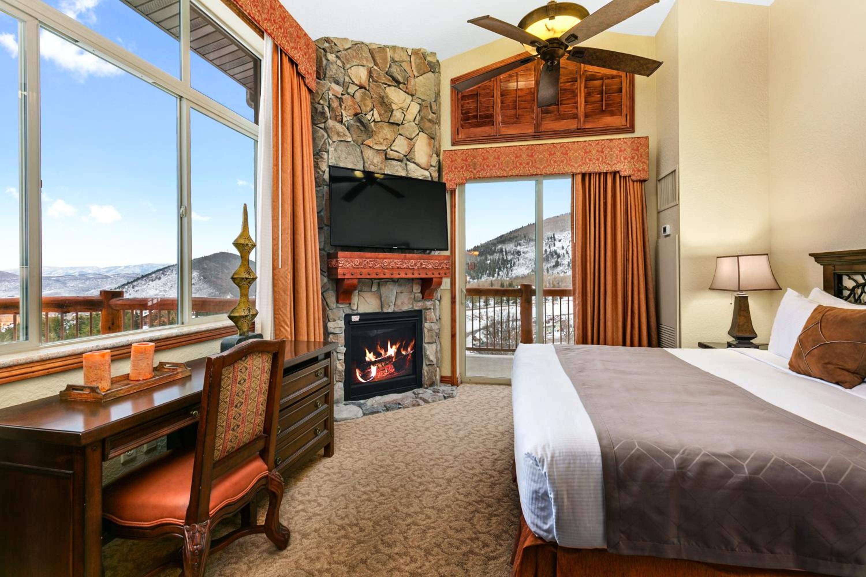 Four-Bedroom Presidential Suite photo 3
