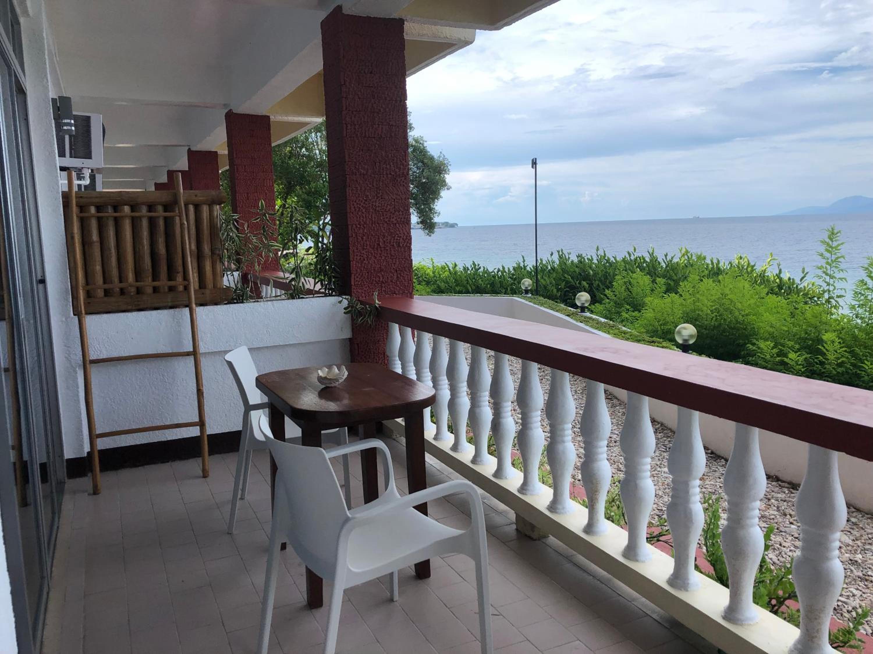 Family Room with Sea View - Photo 4