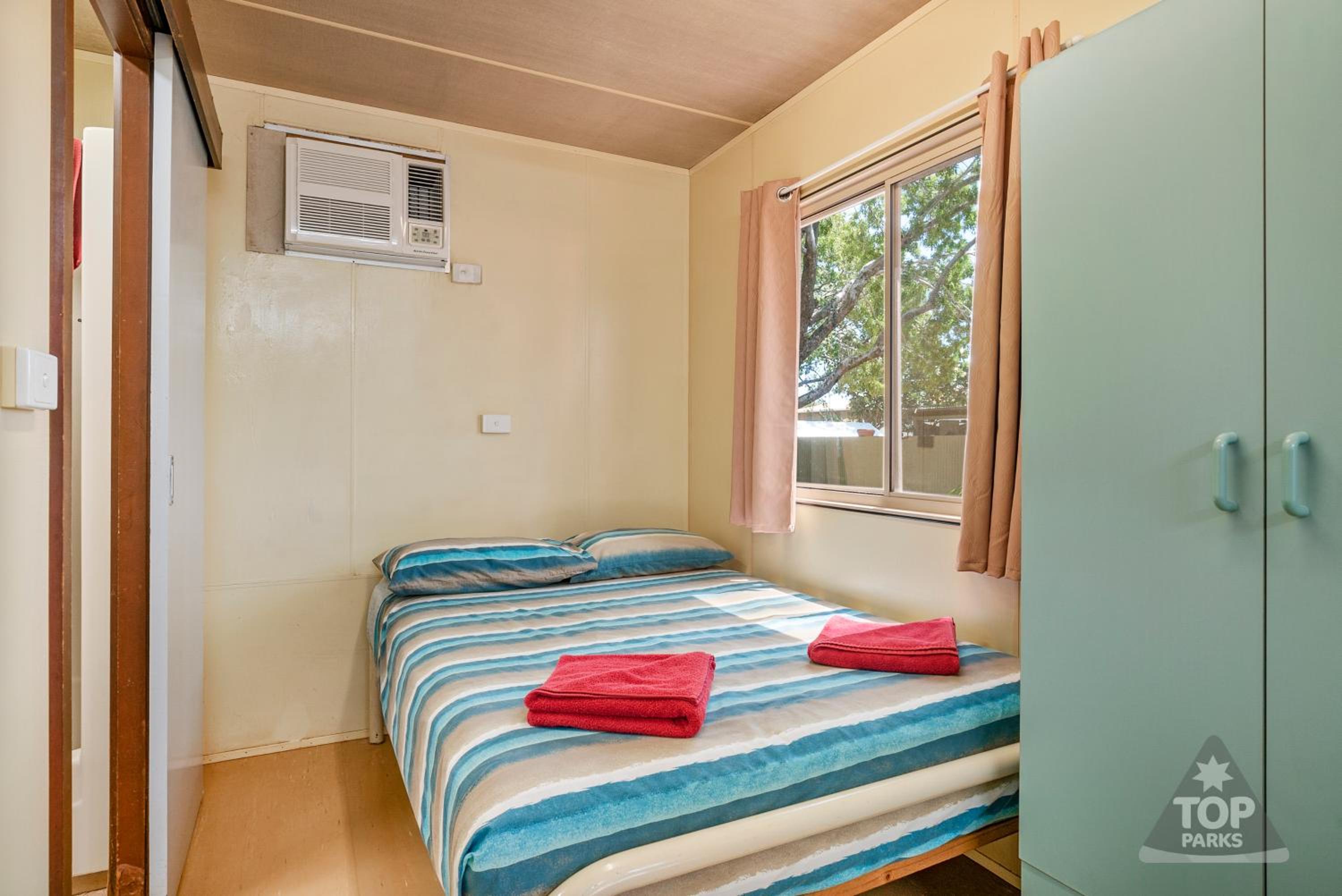Ensuite Cabin - Photo 4