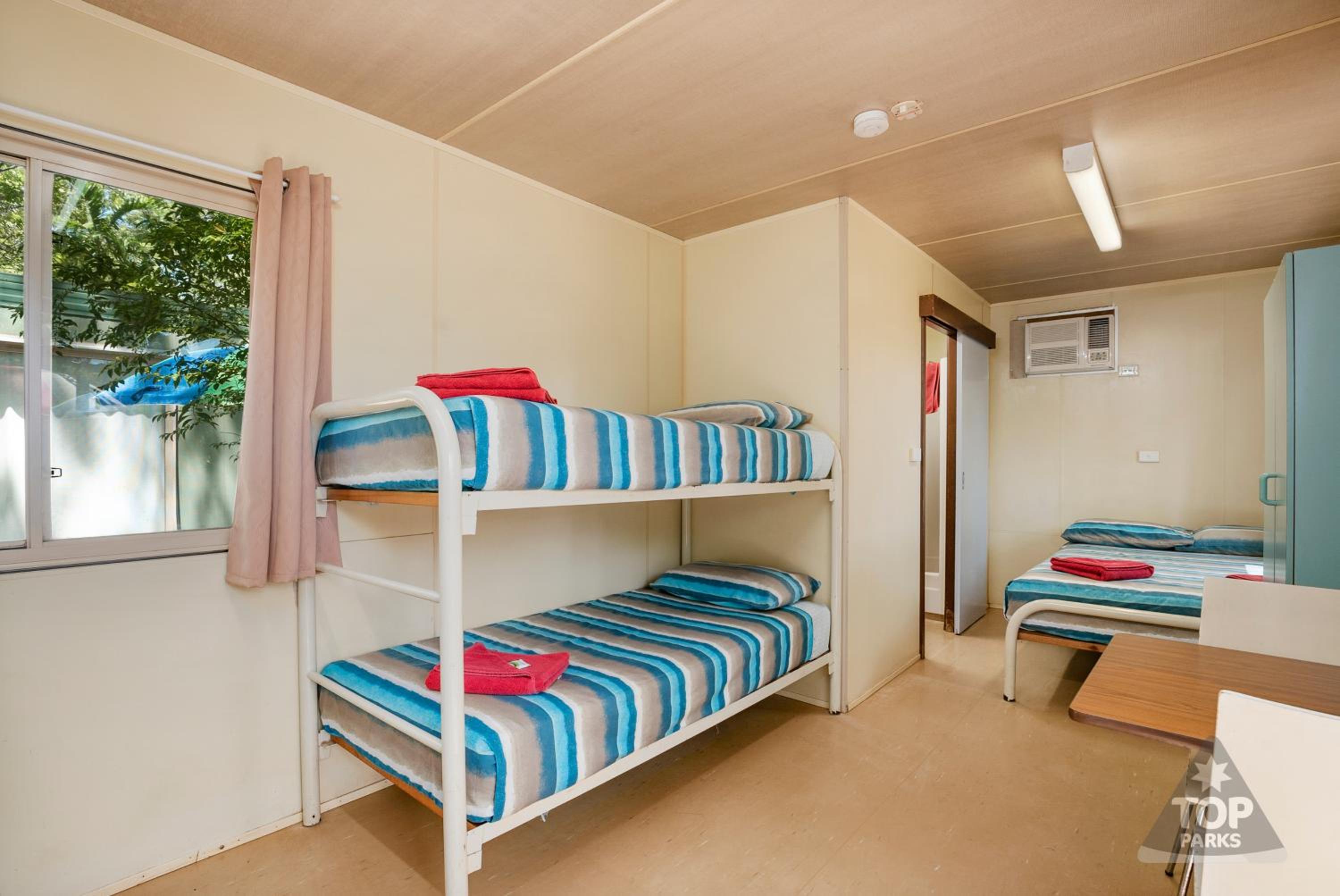 Ensuite Cabin - Photo 3