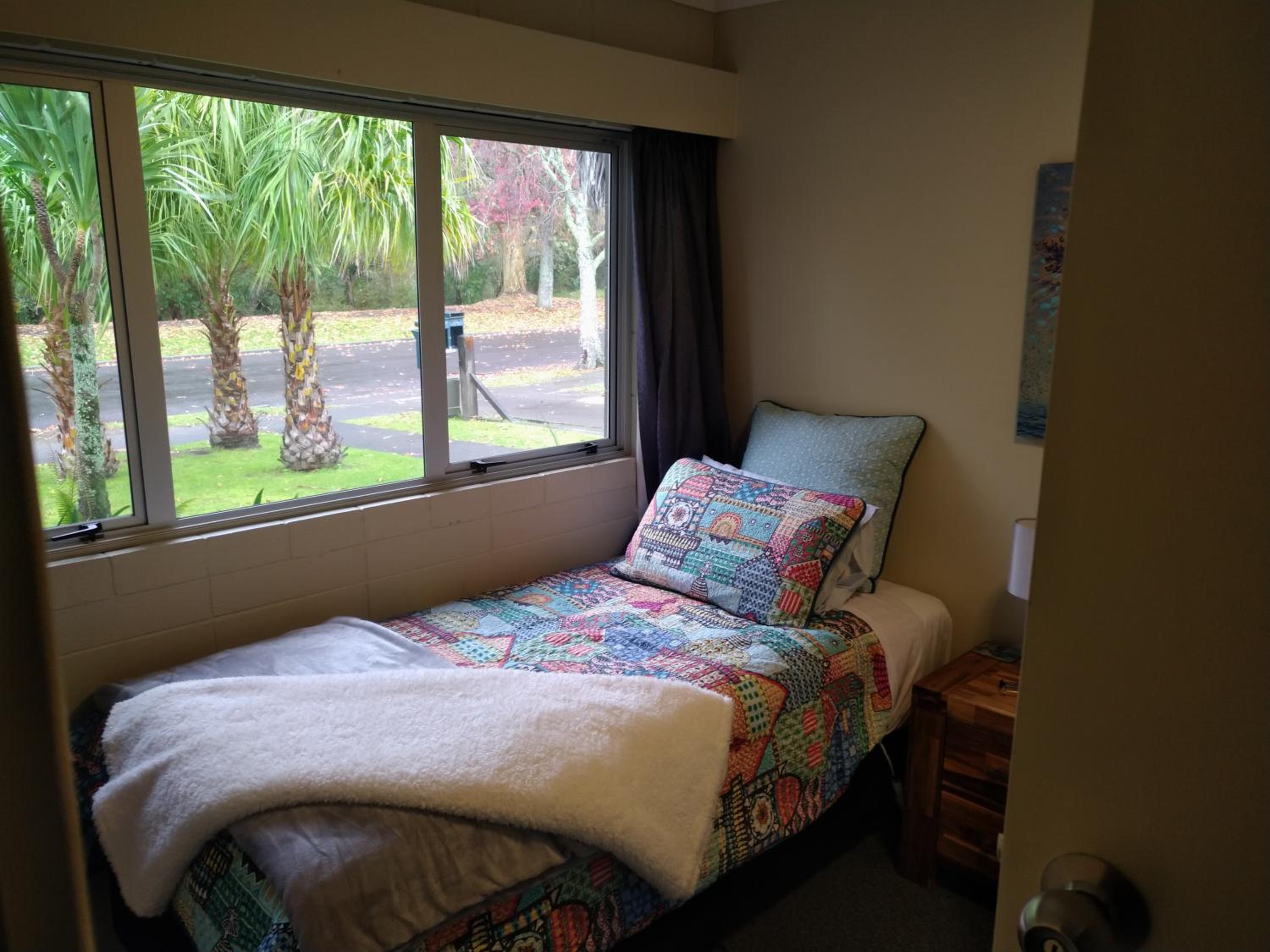 Deluxe Family Suite - Photo 24