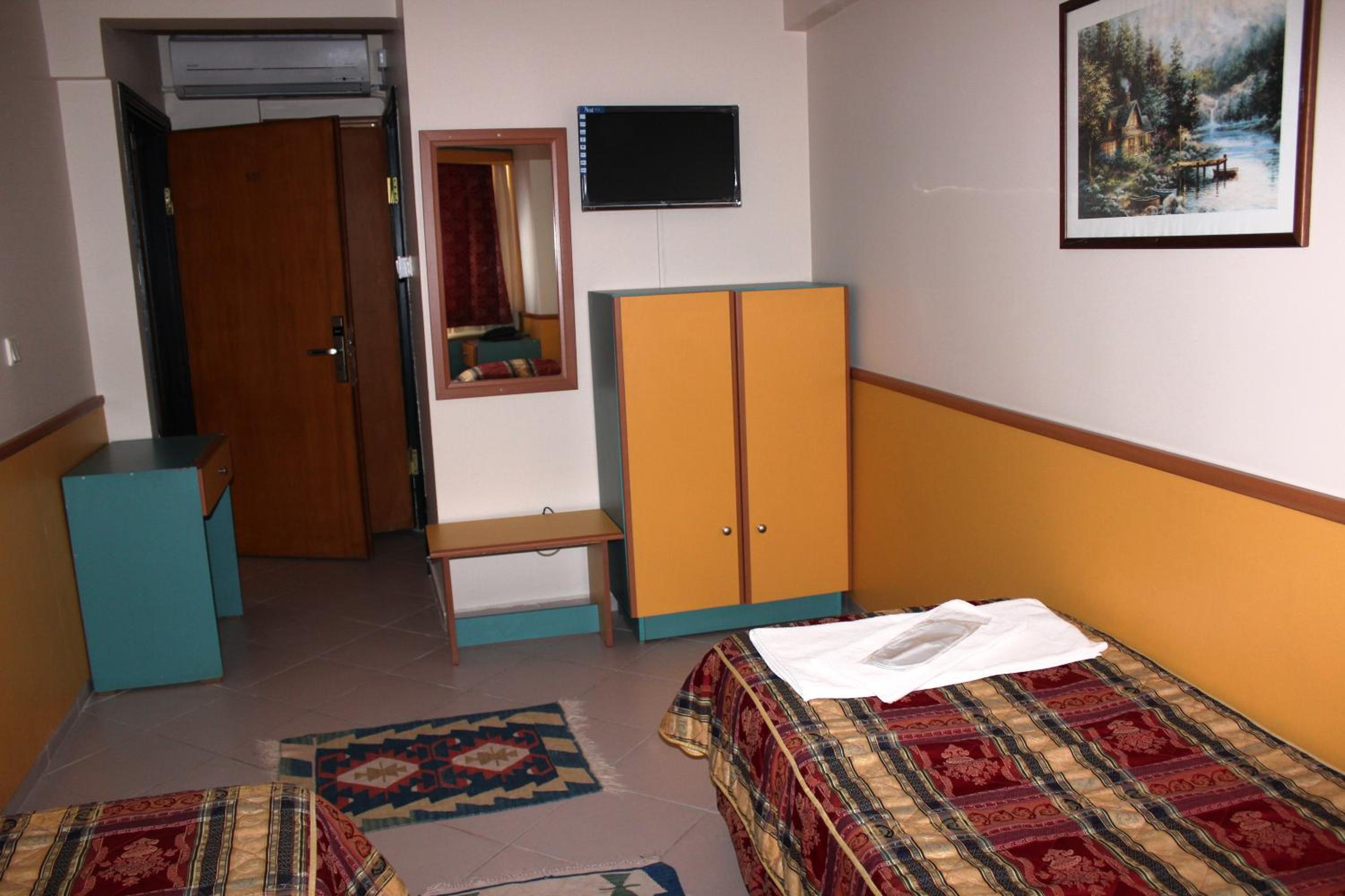Standard Twin Room photo 1