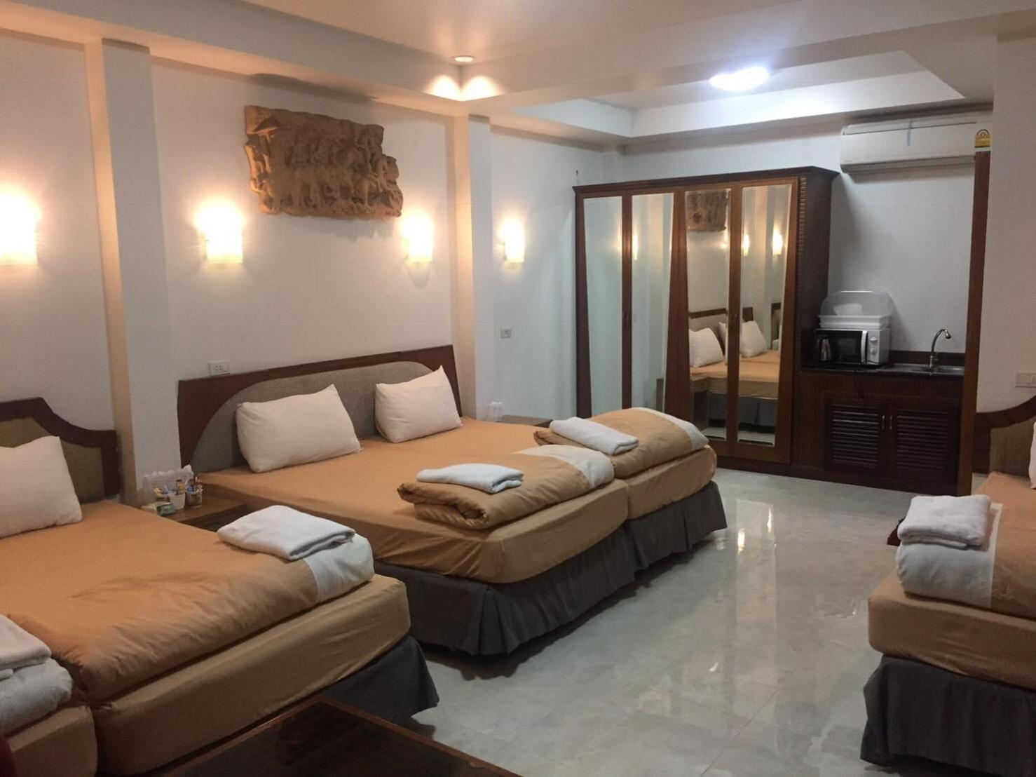 Standard Quadruple Room