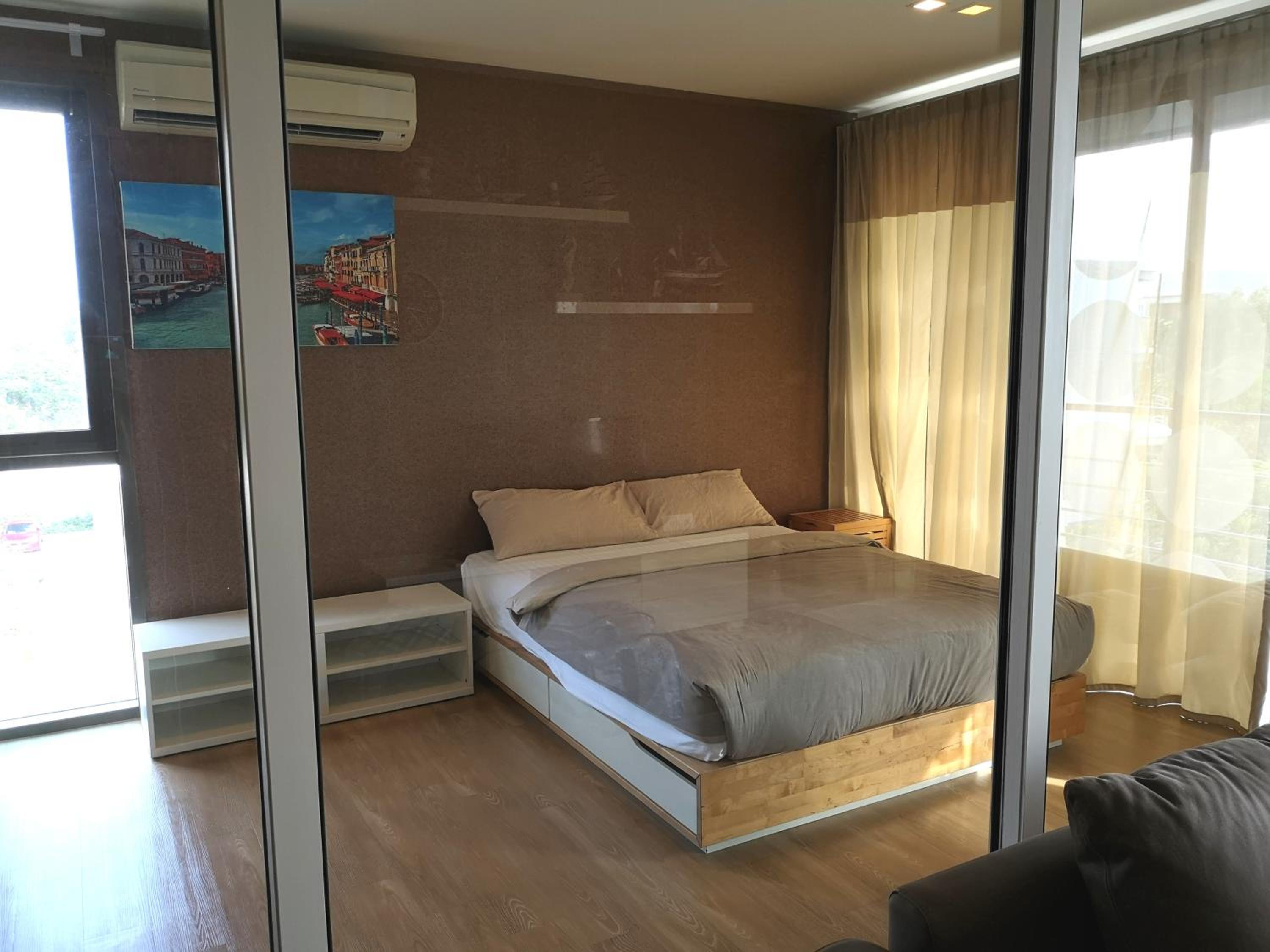 One-Bedroom Apartment - Photo 27