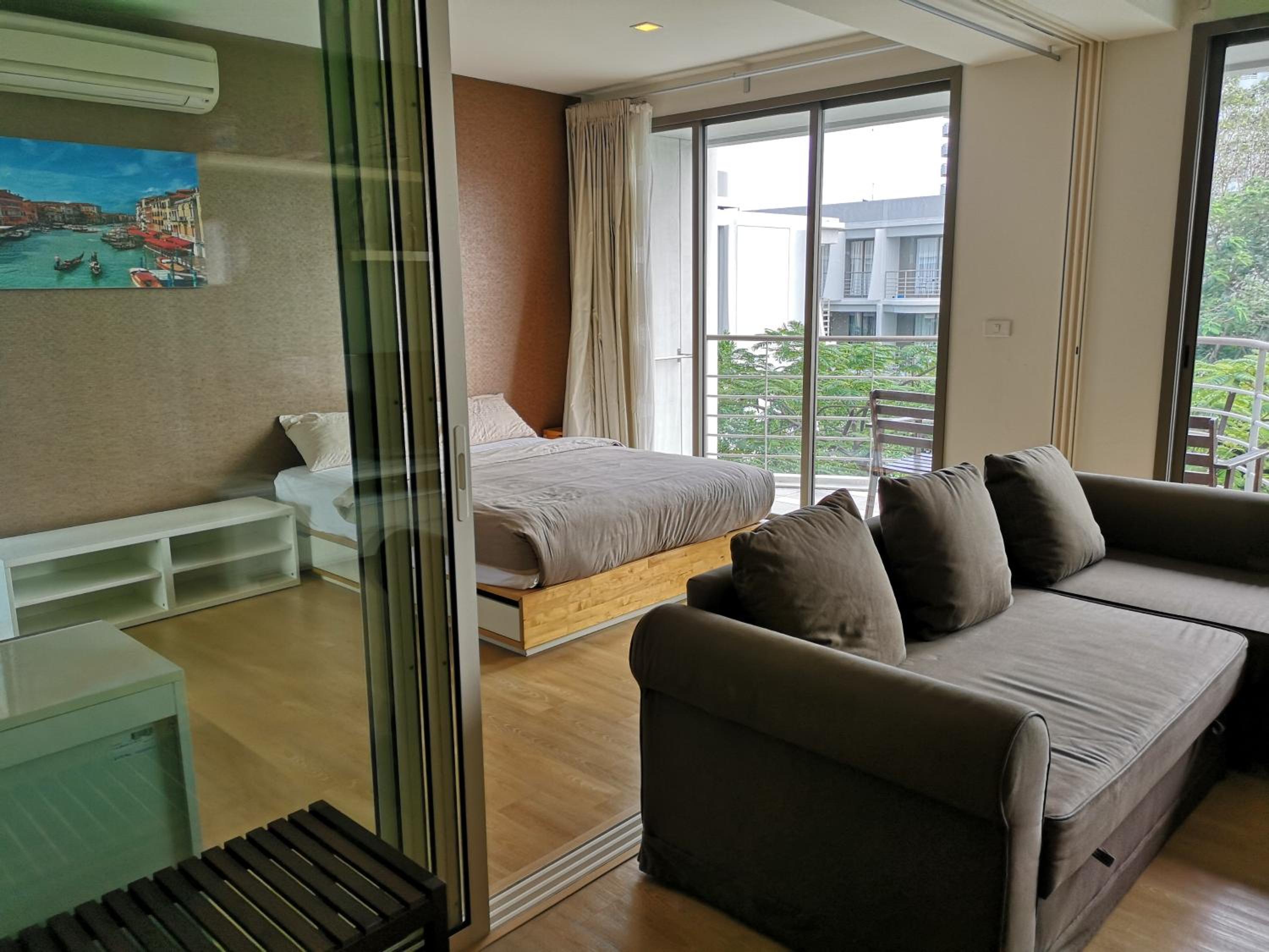 One-Bedroom Apartment - Photo 25