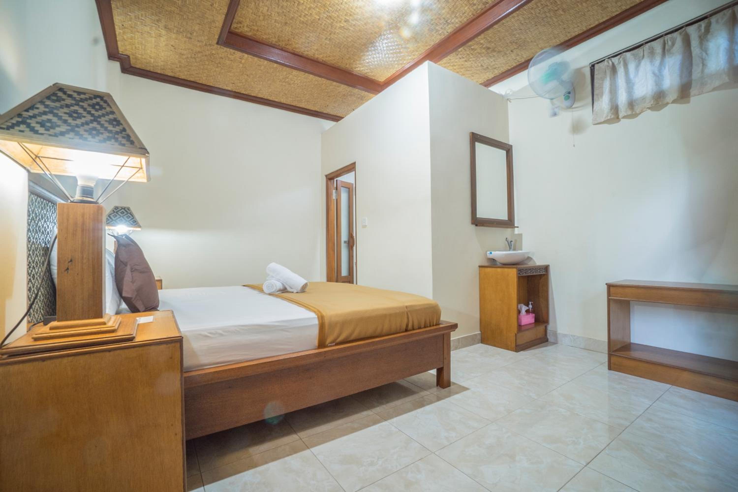 Double Room - Photo 15