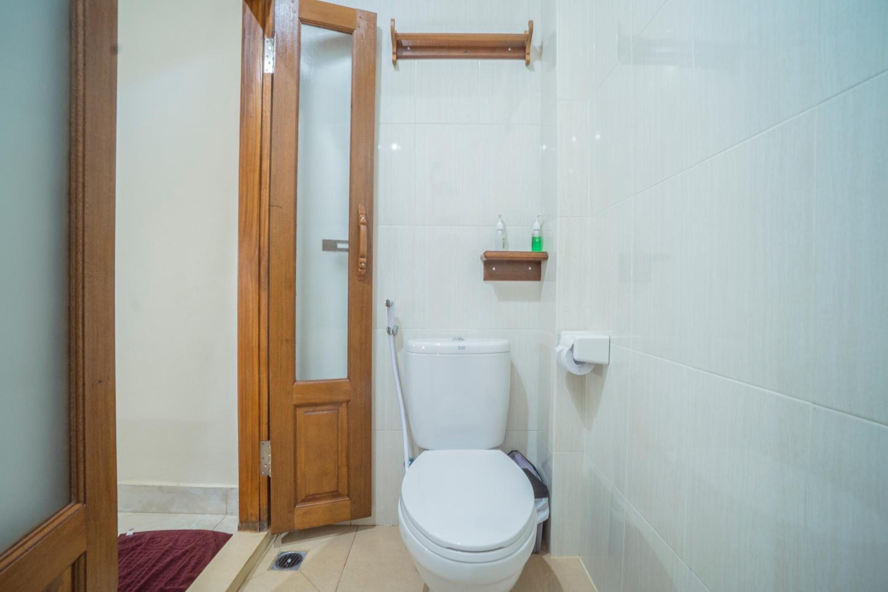 Double Room - Photo 11