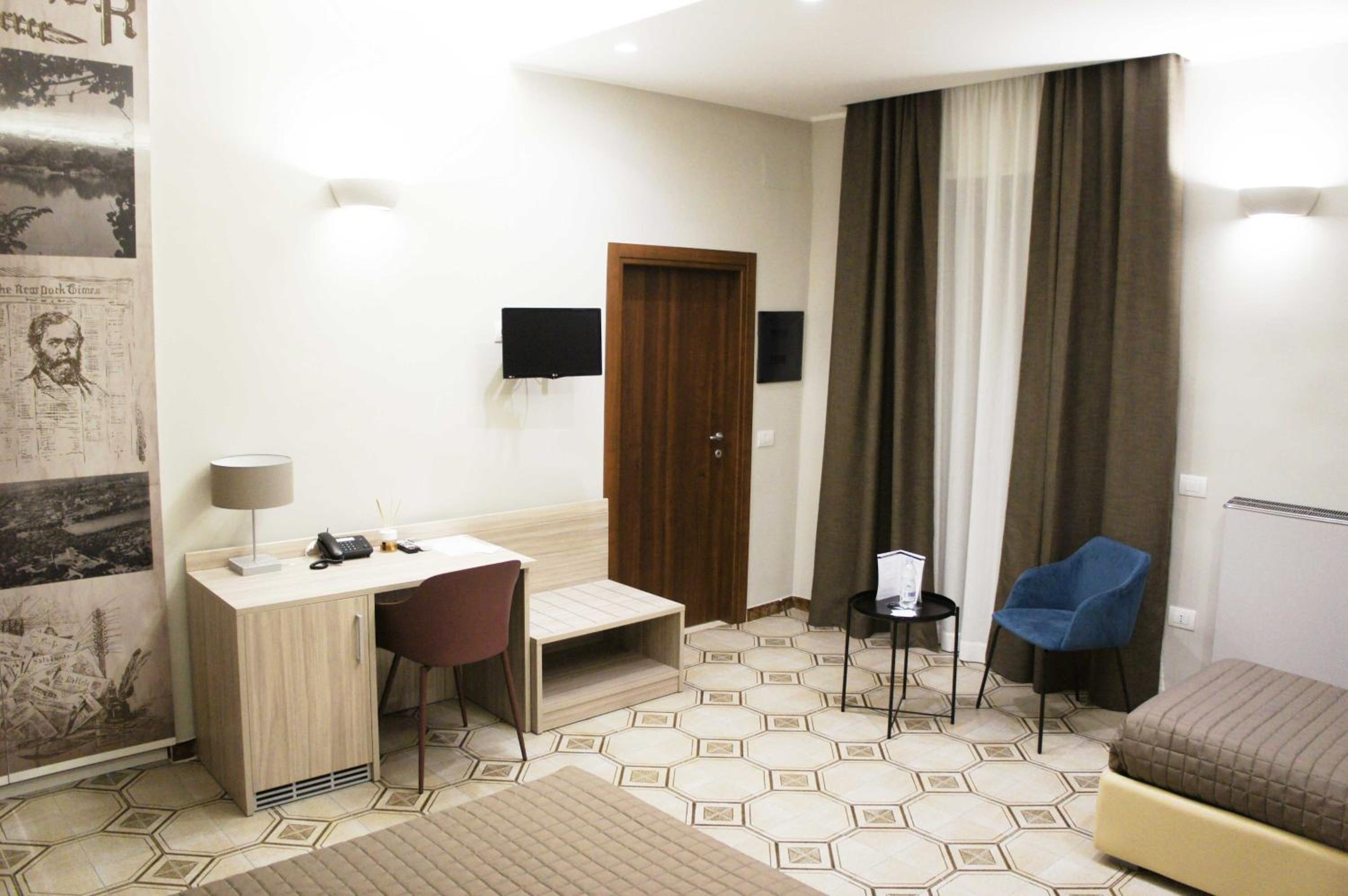 Junior Suite with Balcony photo 3