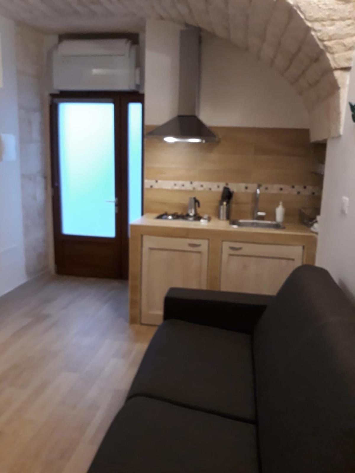 One-Bedroom House - Photo 26