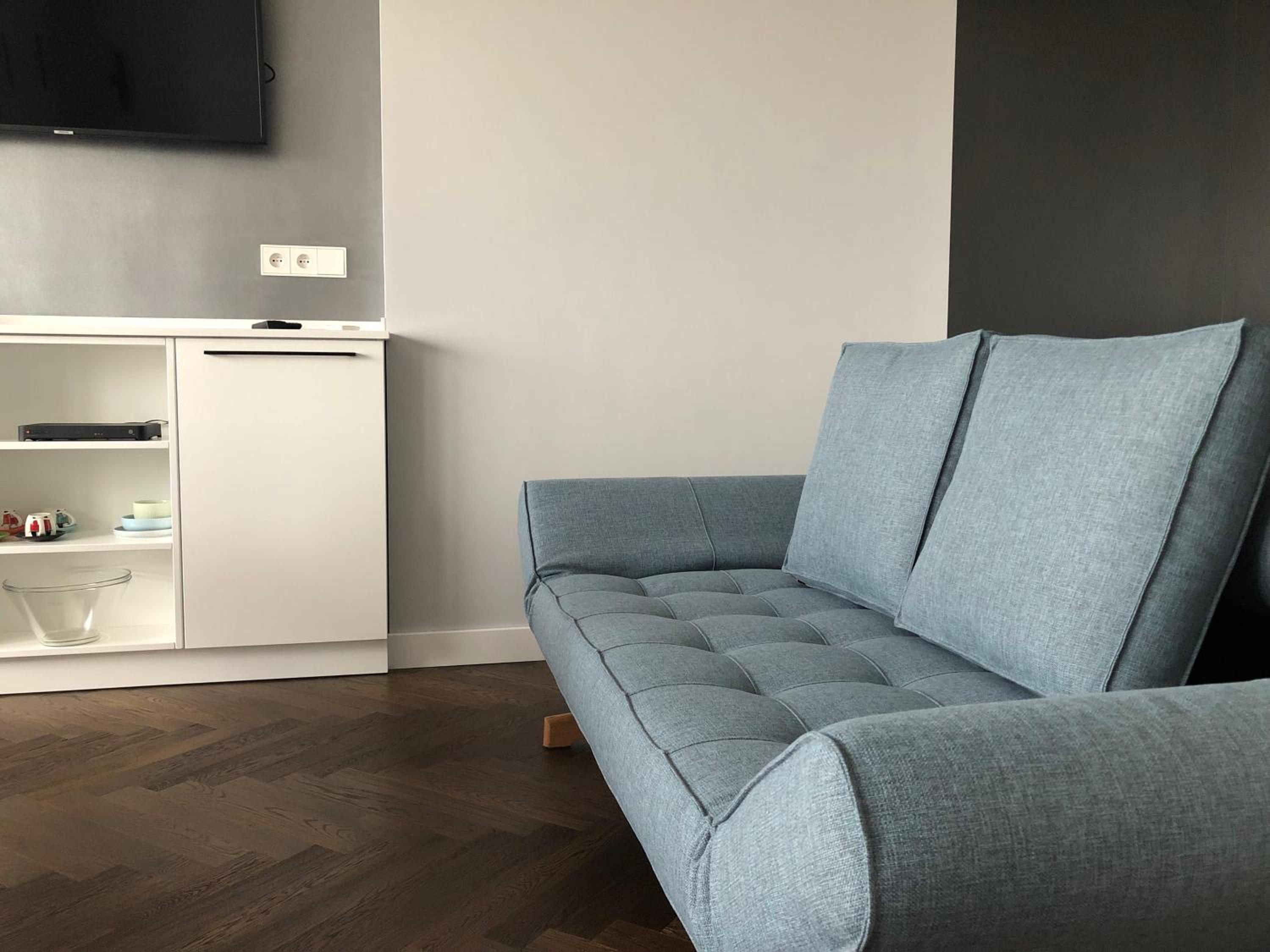 Apartment with Terrace - Photo 12