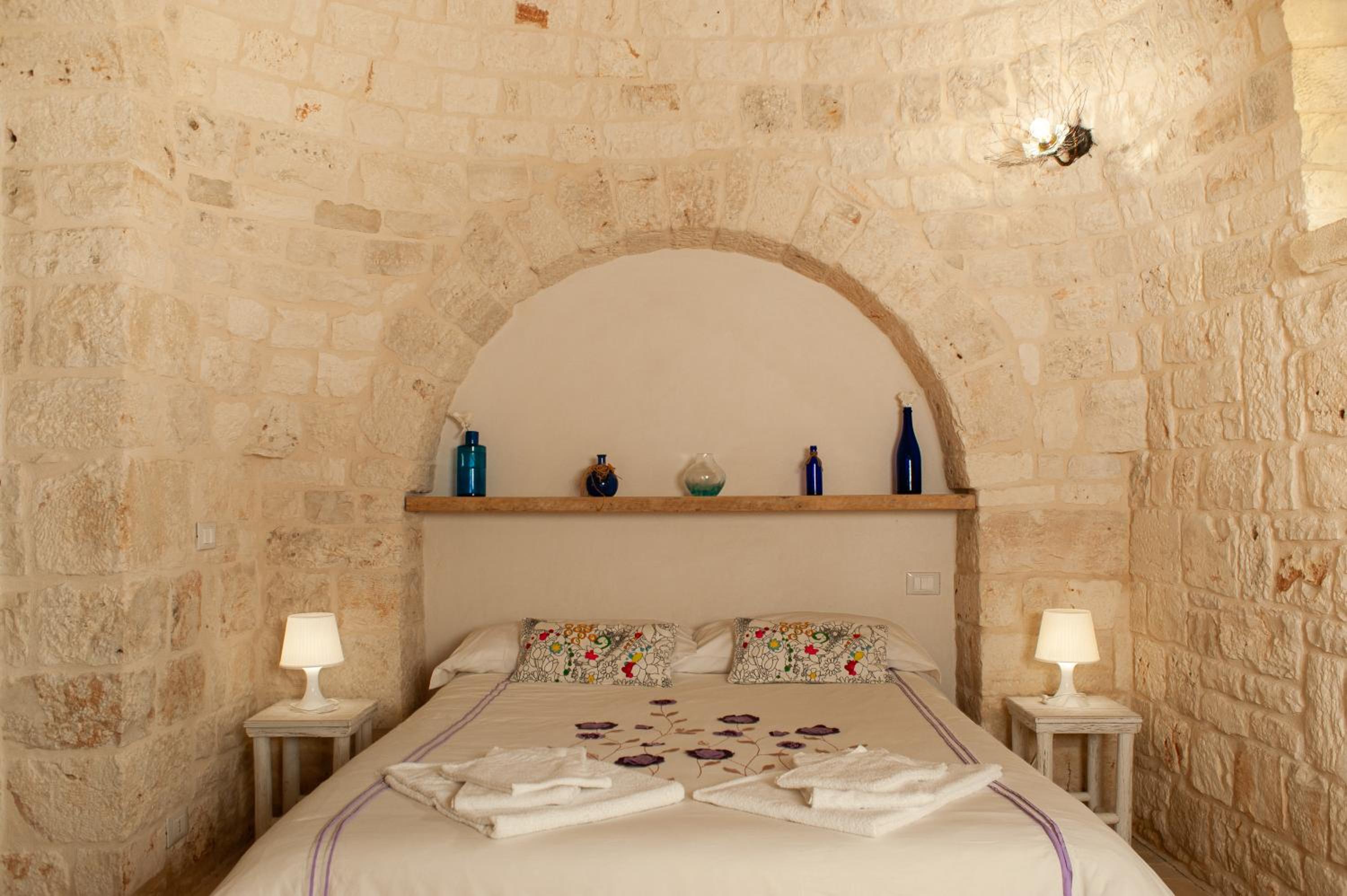 Trullo (2 Adults)