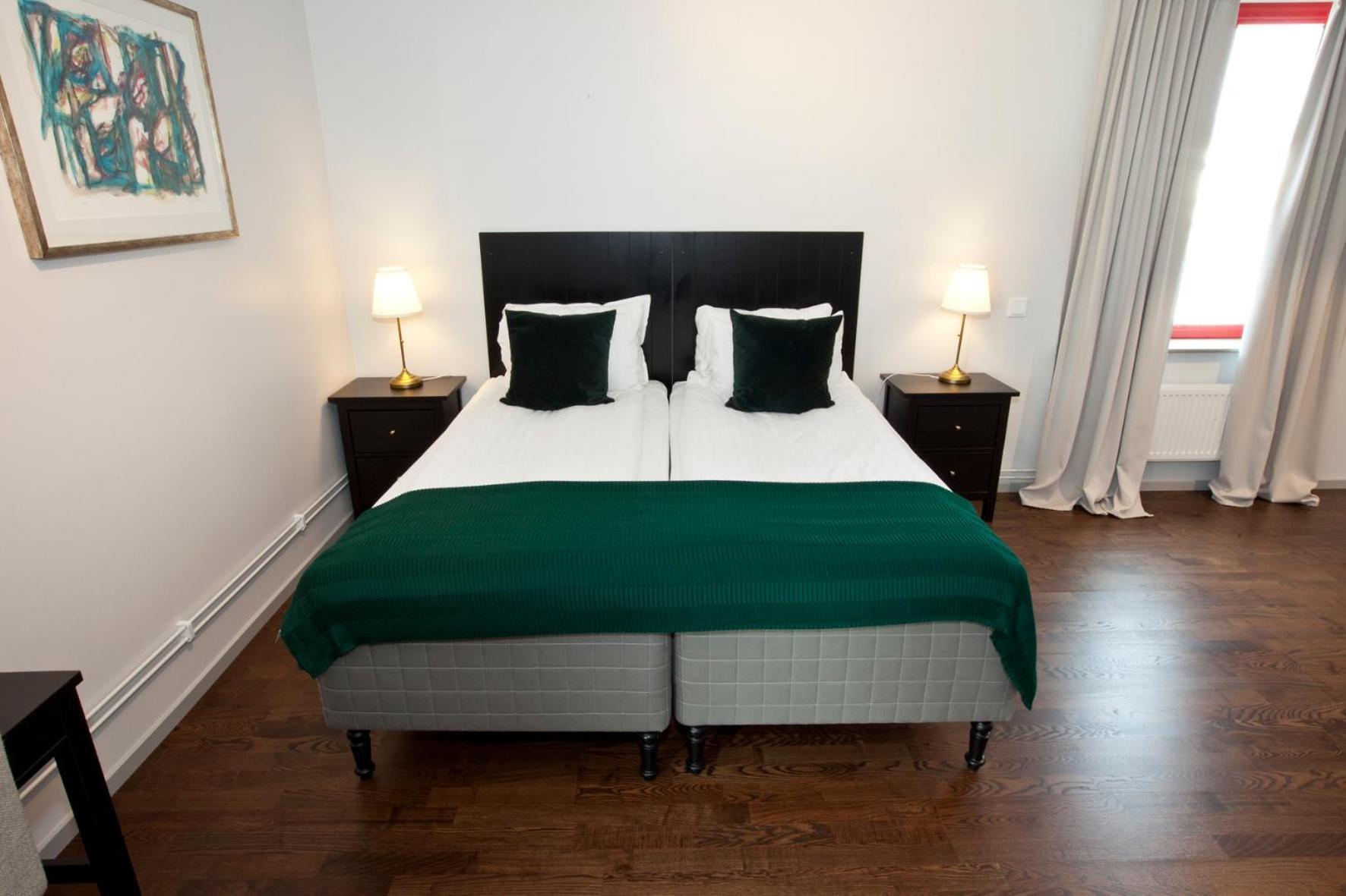 Double or Twin Room - Photo 6