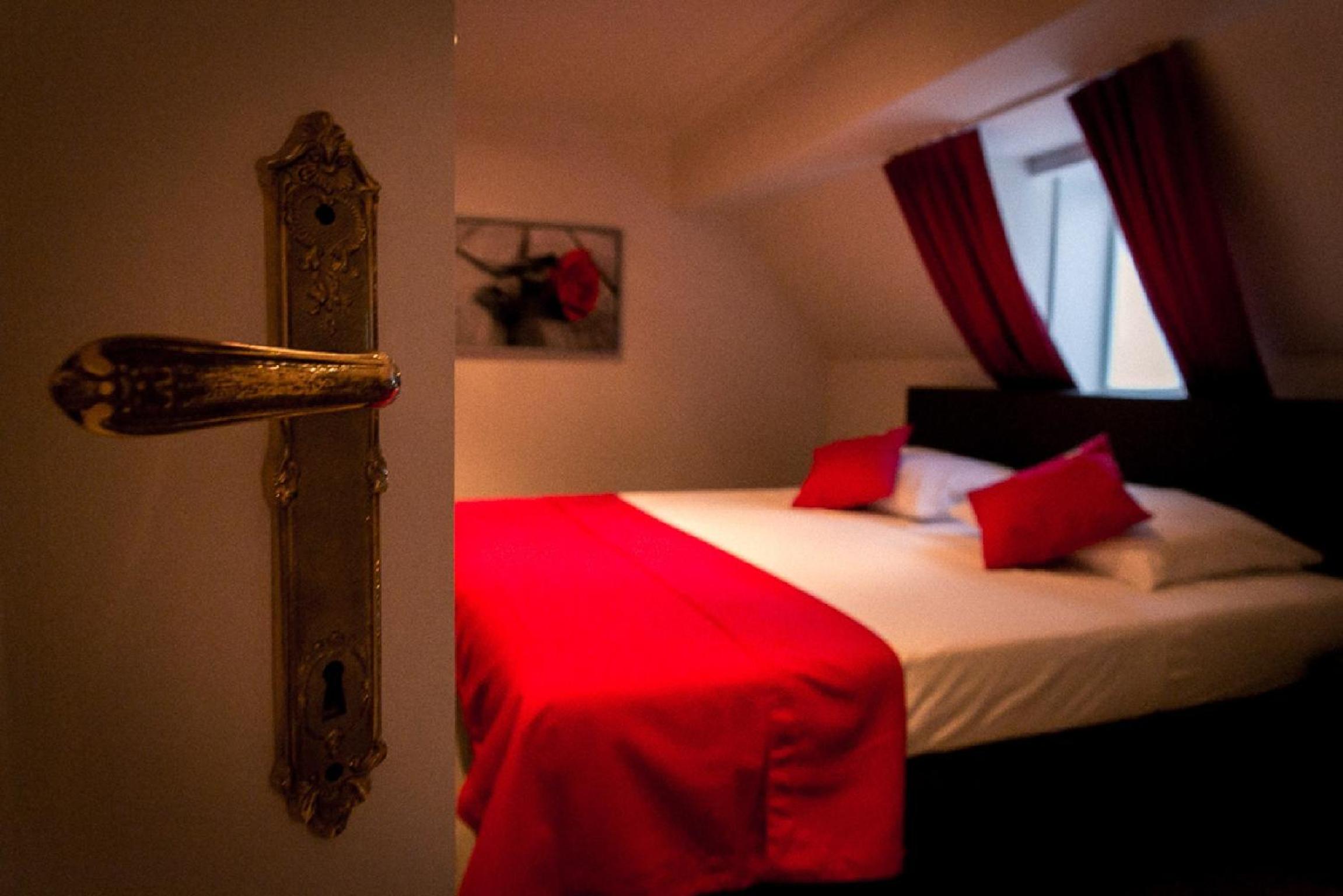 Deluxe Double Room With Shower