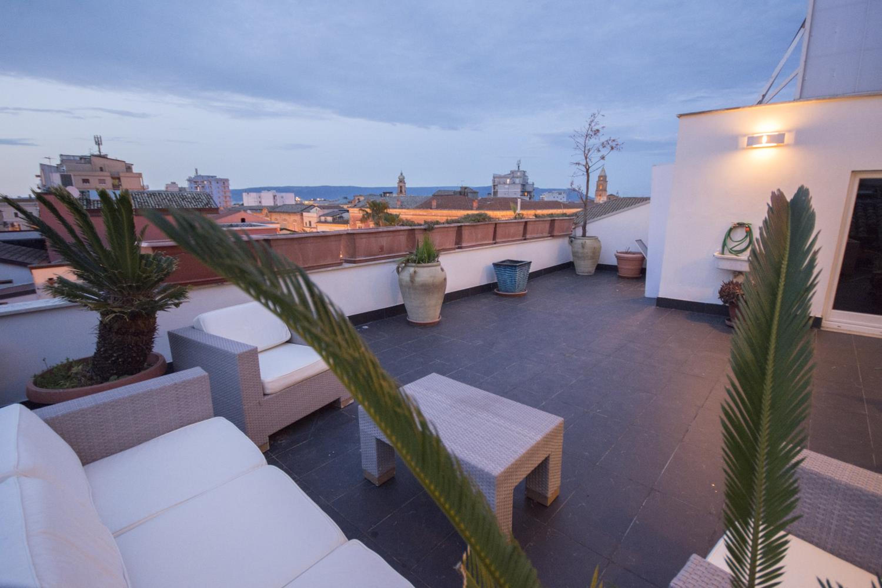 Suite with Terrace - Photo 16