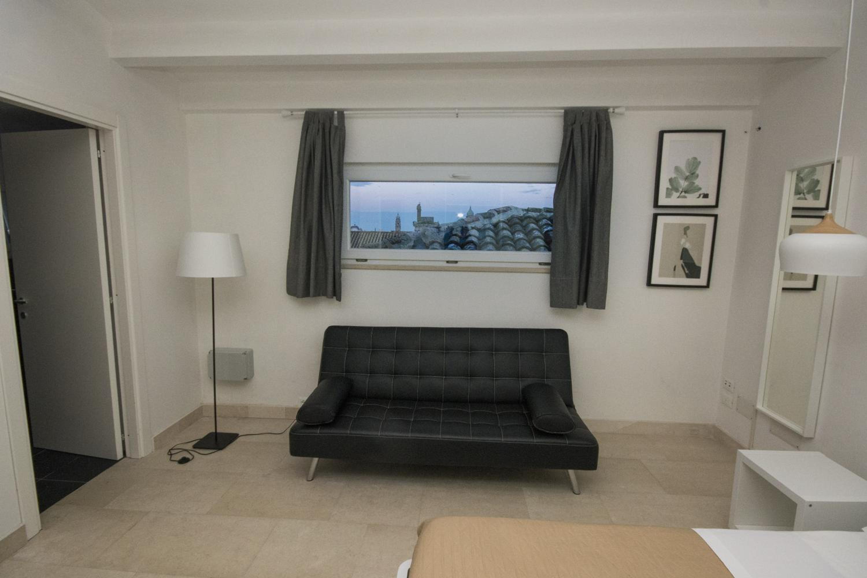 Suite with Terrace - Photo 10