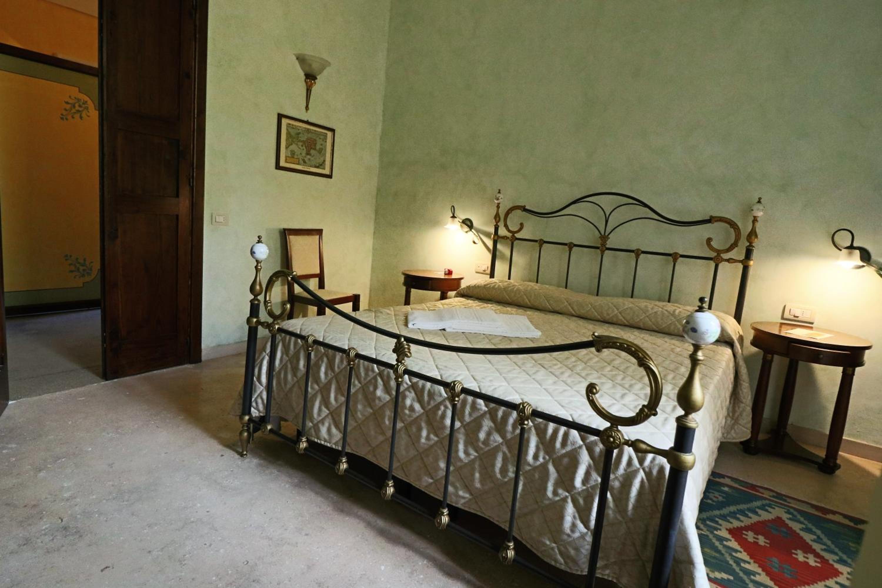 Deluxe Double Room with Garden View