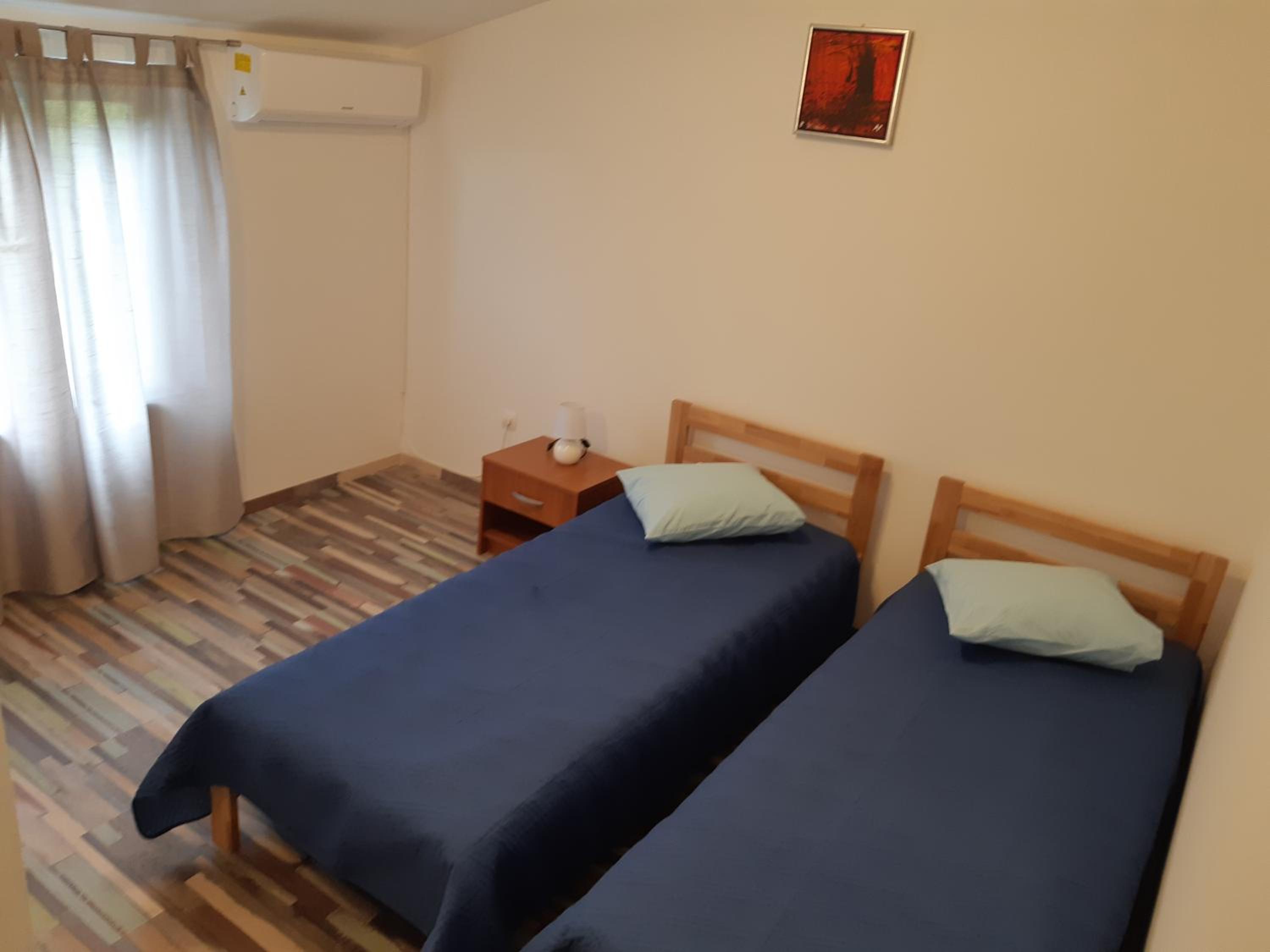 Two-Bedroom Apartment - Photo 2