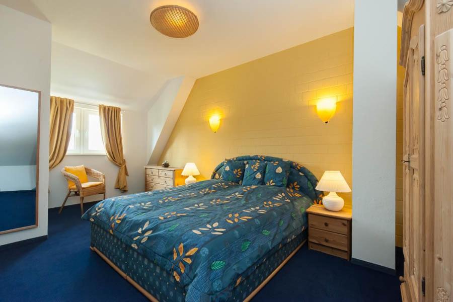 Two-Bedroom Apartment maisonette with terrace and open kitchen - F photo 1