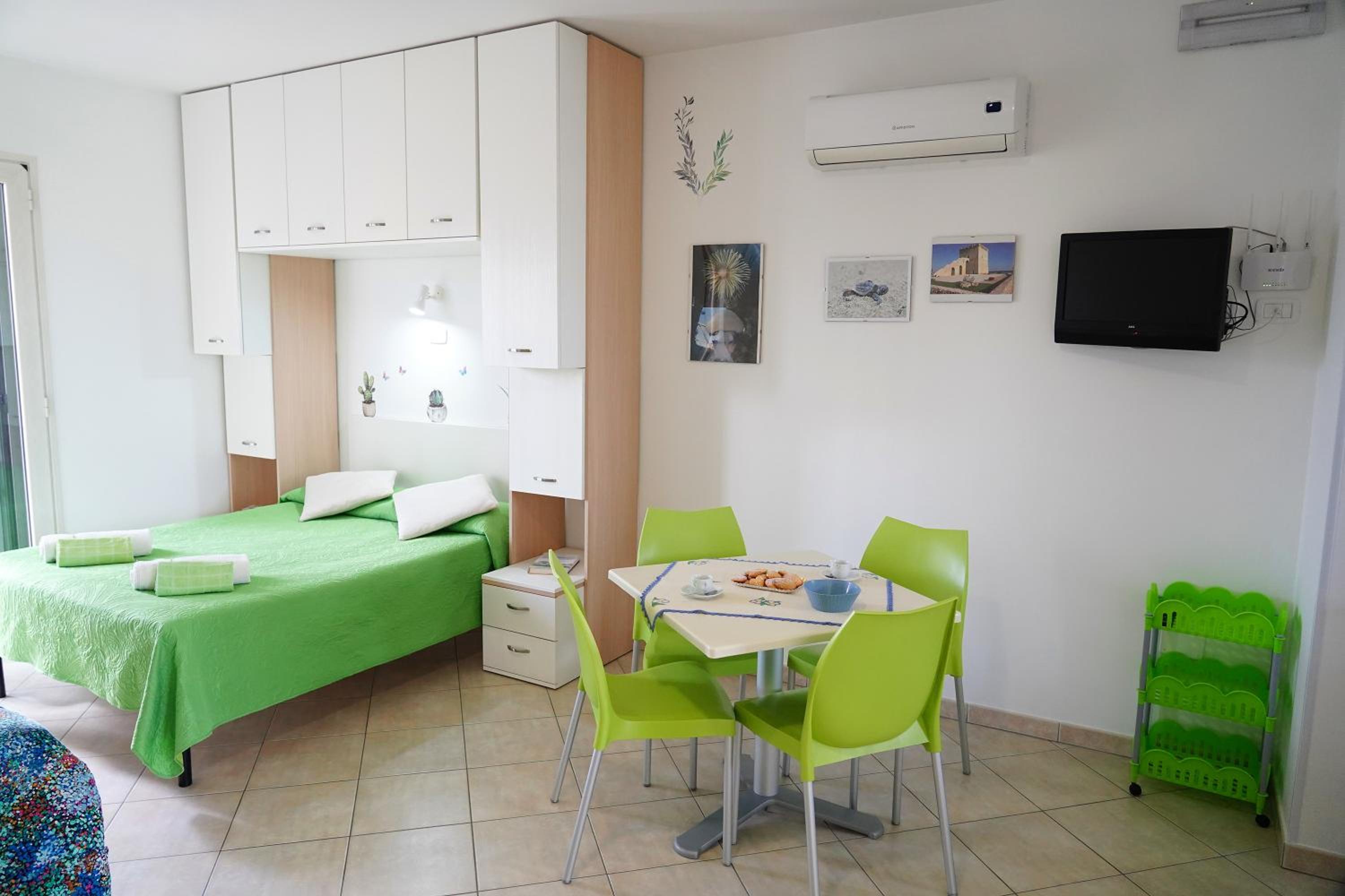 Studio Apartment