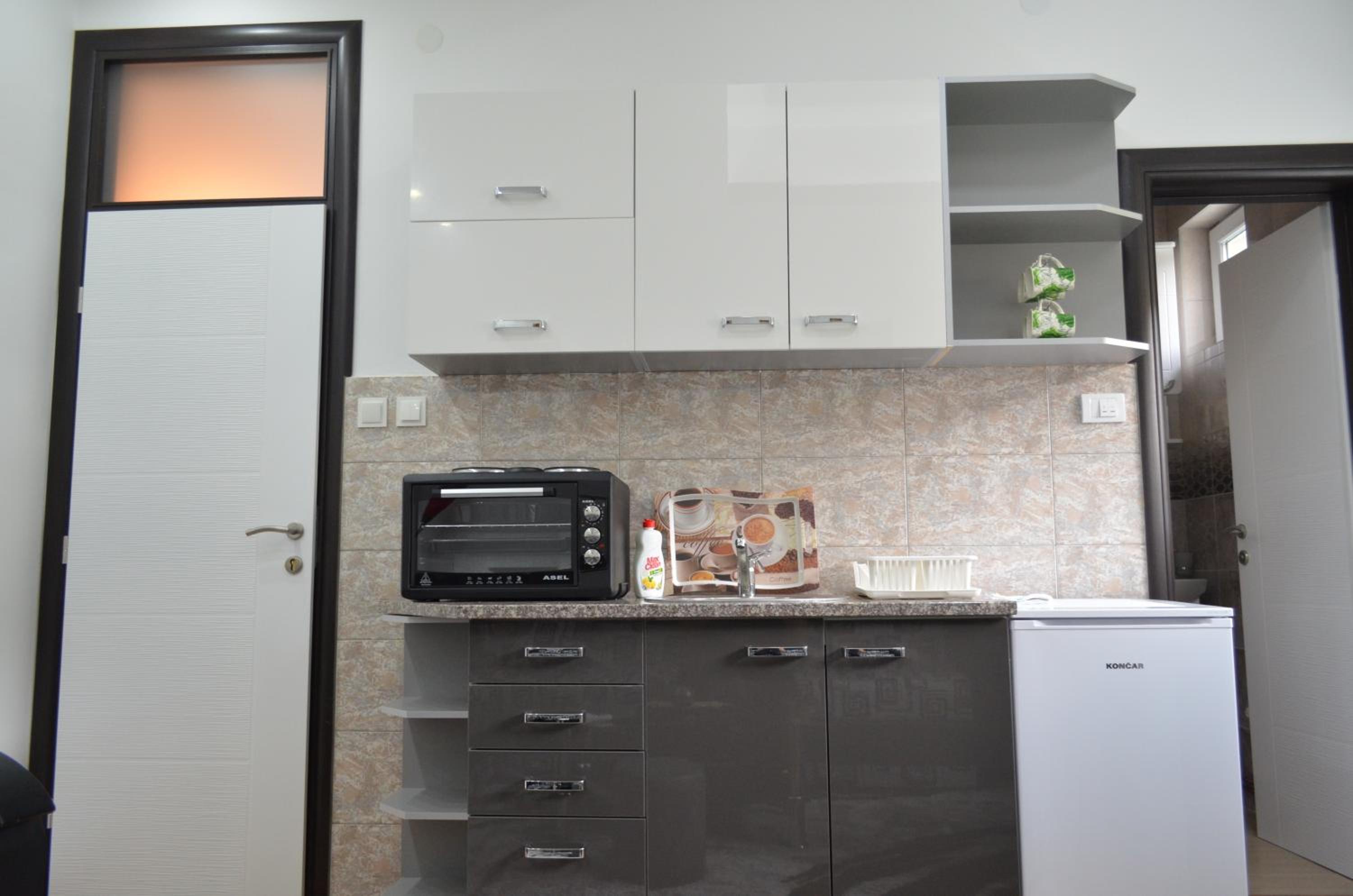 Apartment photo 3