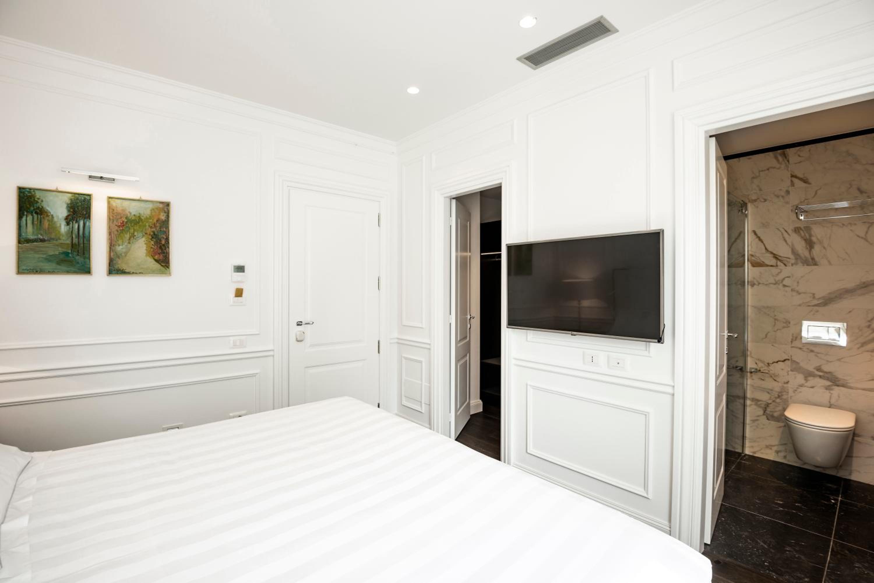 Deluxe Double Room with Spa Access photo 3