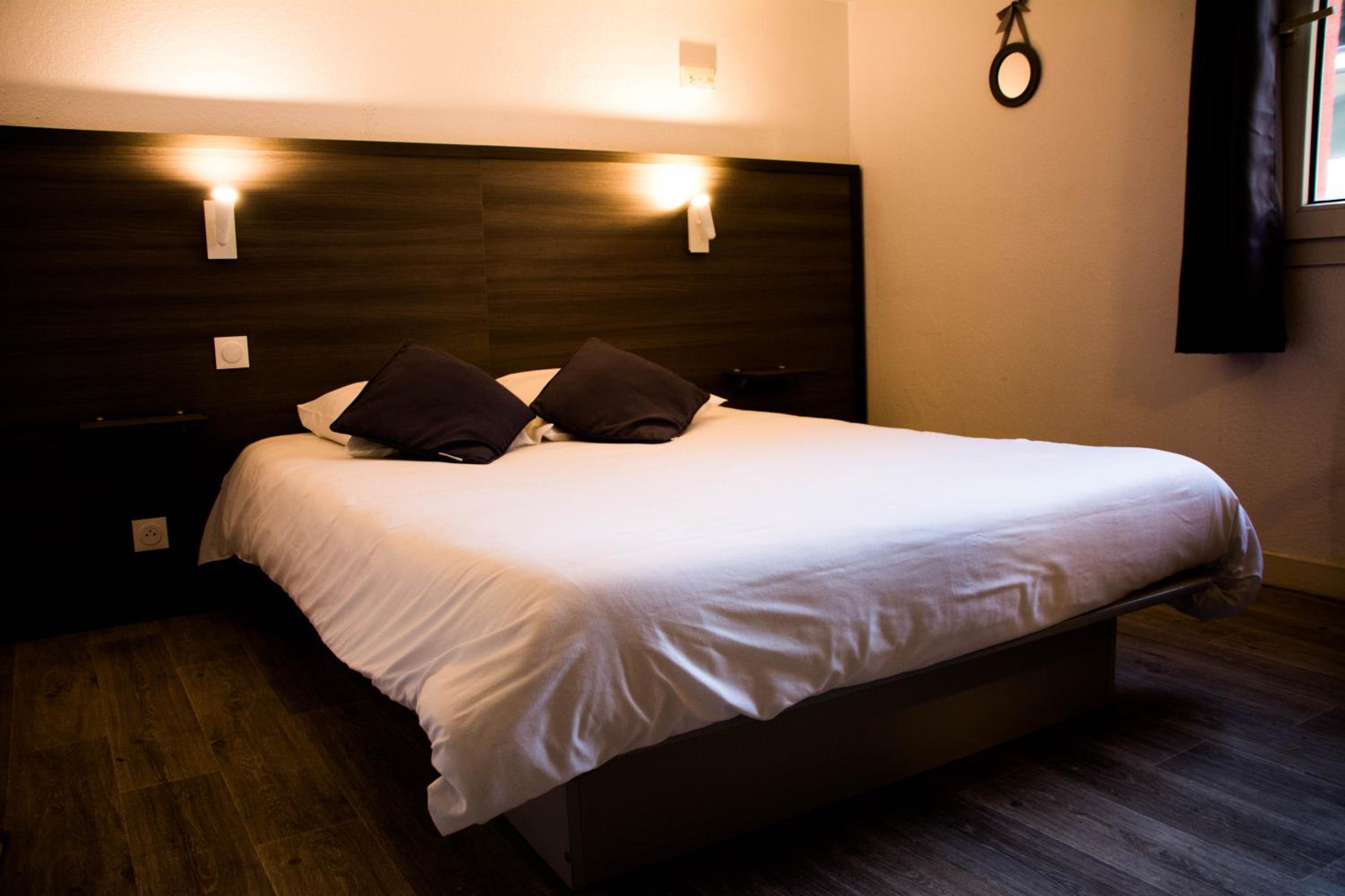 Double Room - Photo 4