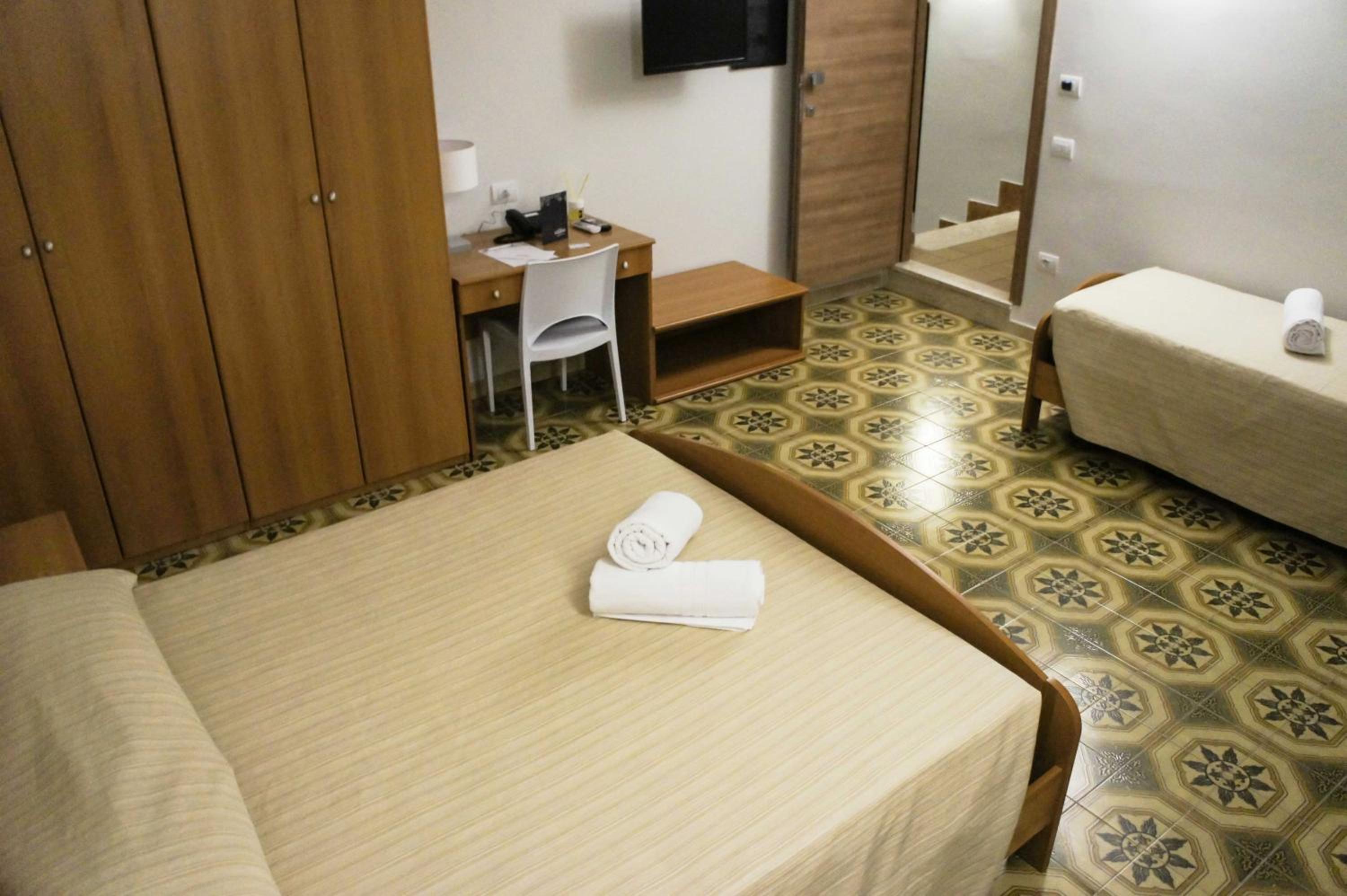 Budget Triple Room - Photo 1