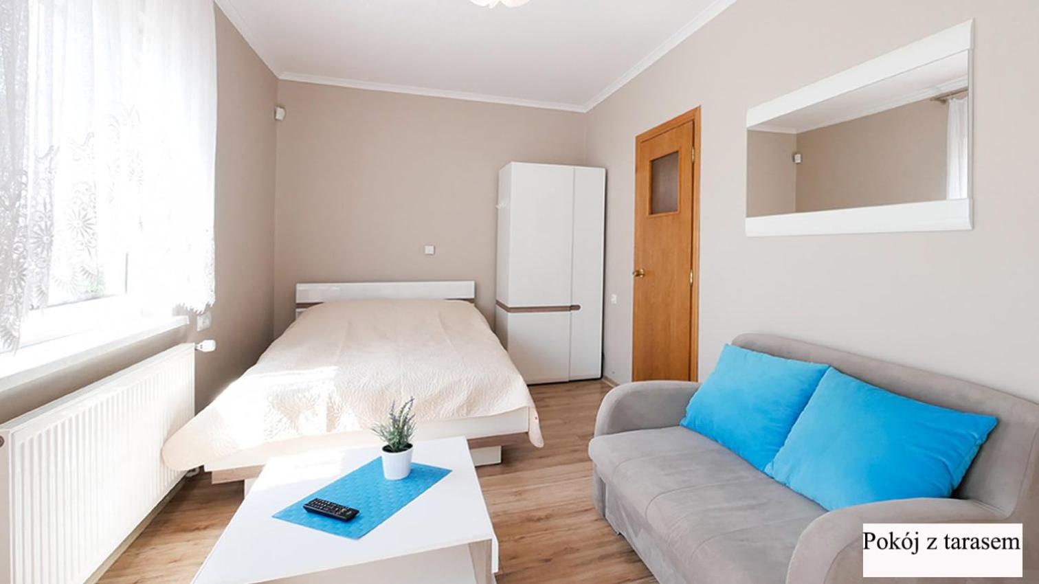 Deluxe Double Room with Shower photo 3