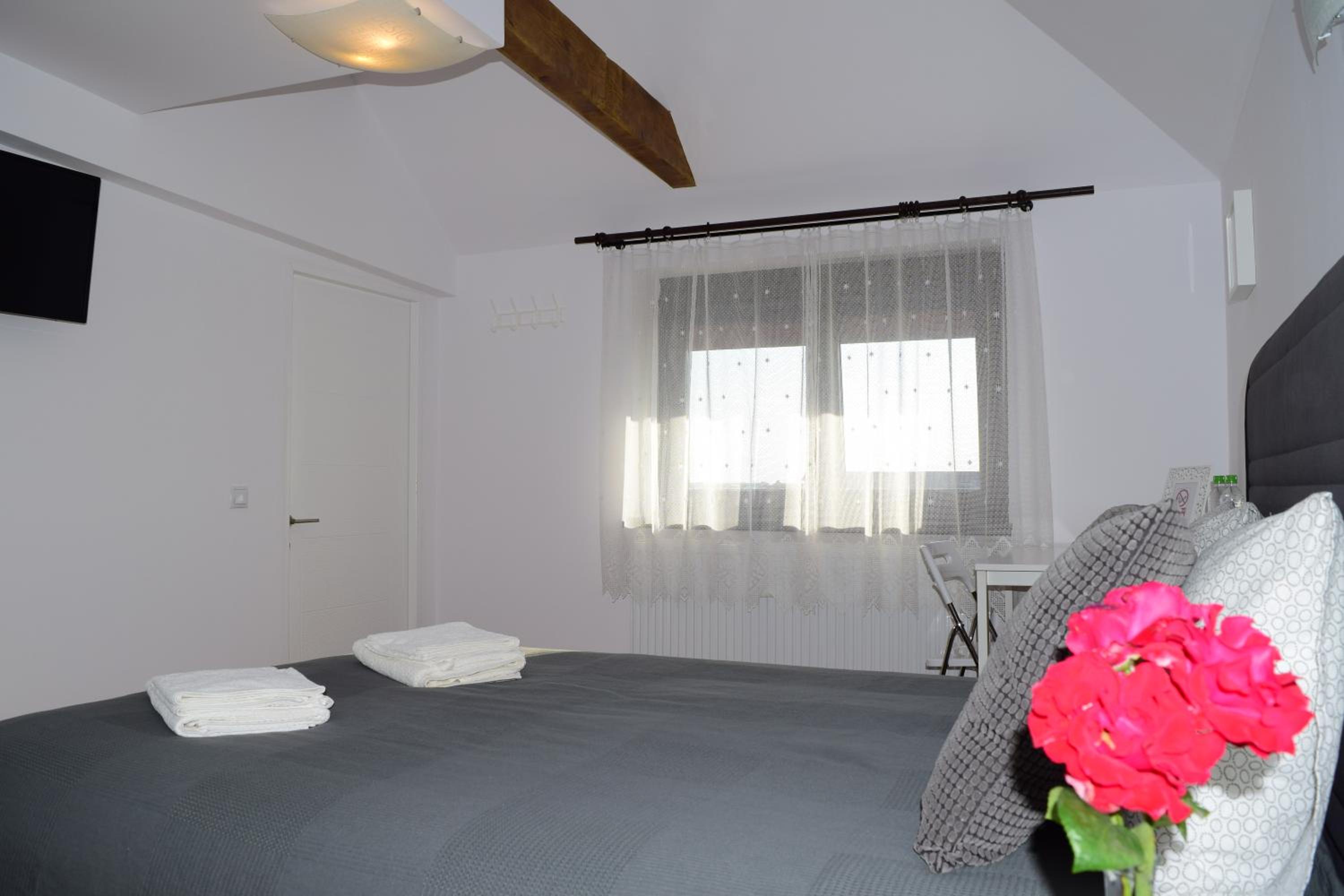 Deluxe Double Room photo 3