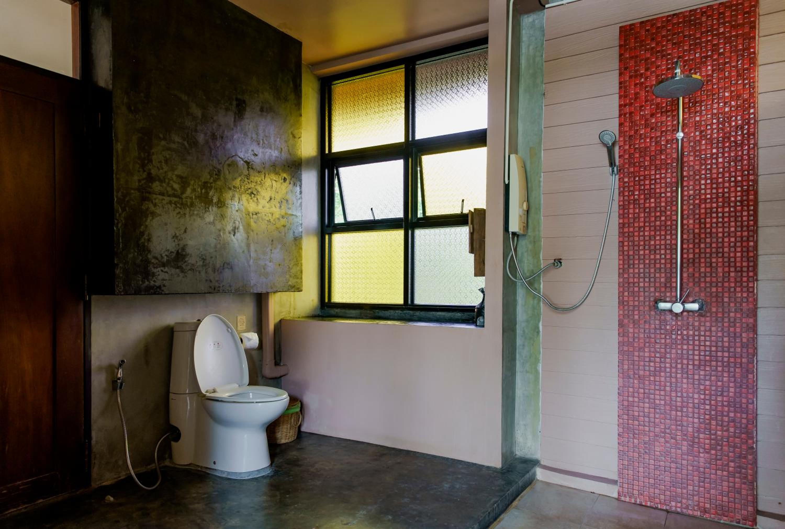 Superior Double Room with Spa Bath - Photo 2