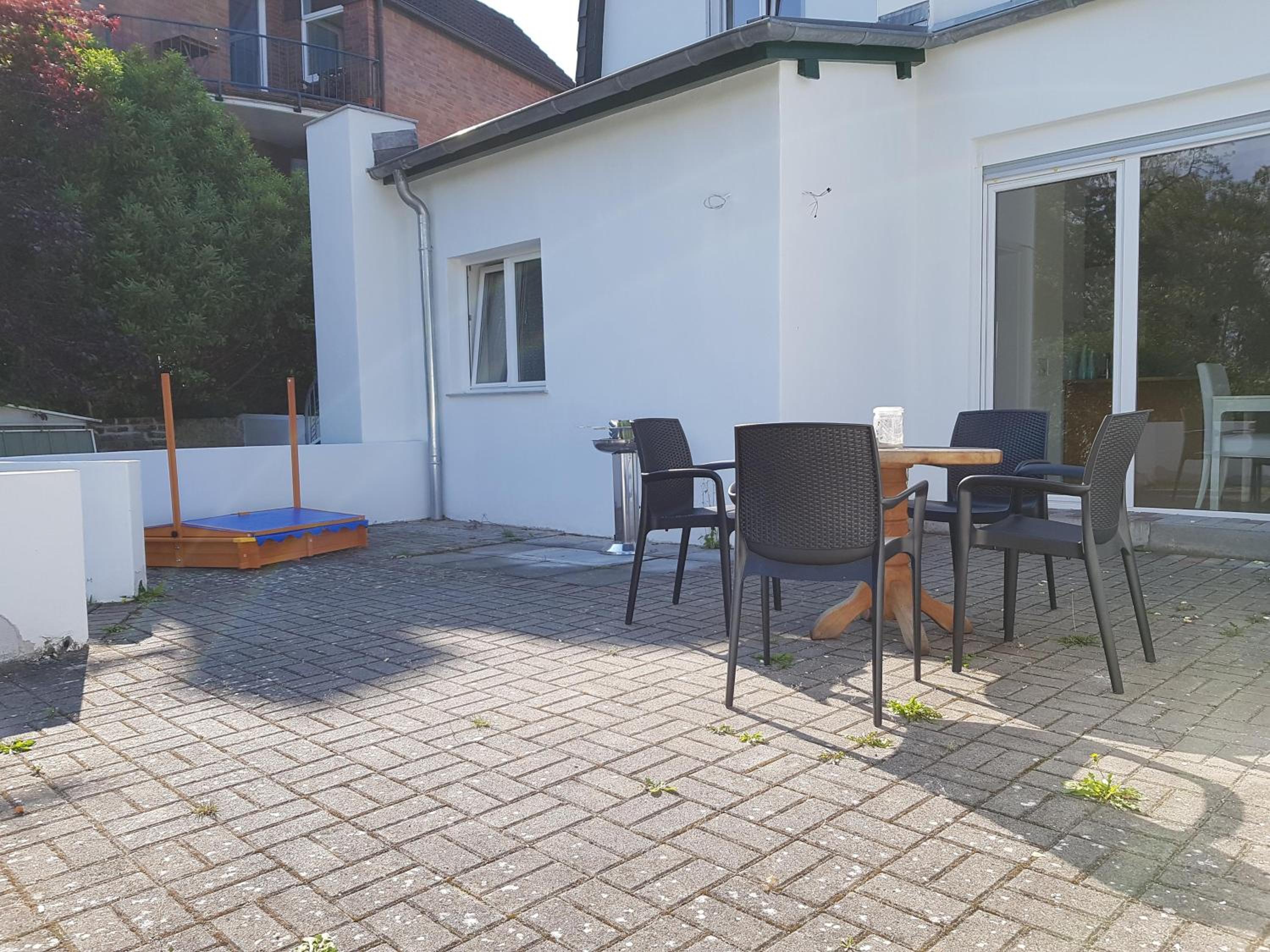 Apartment on Ground Floor - Photo 3
